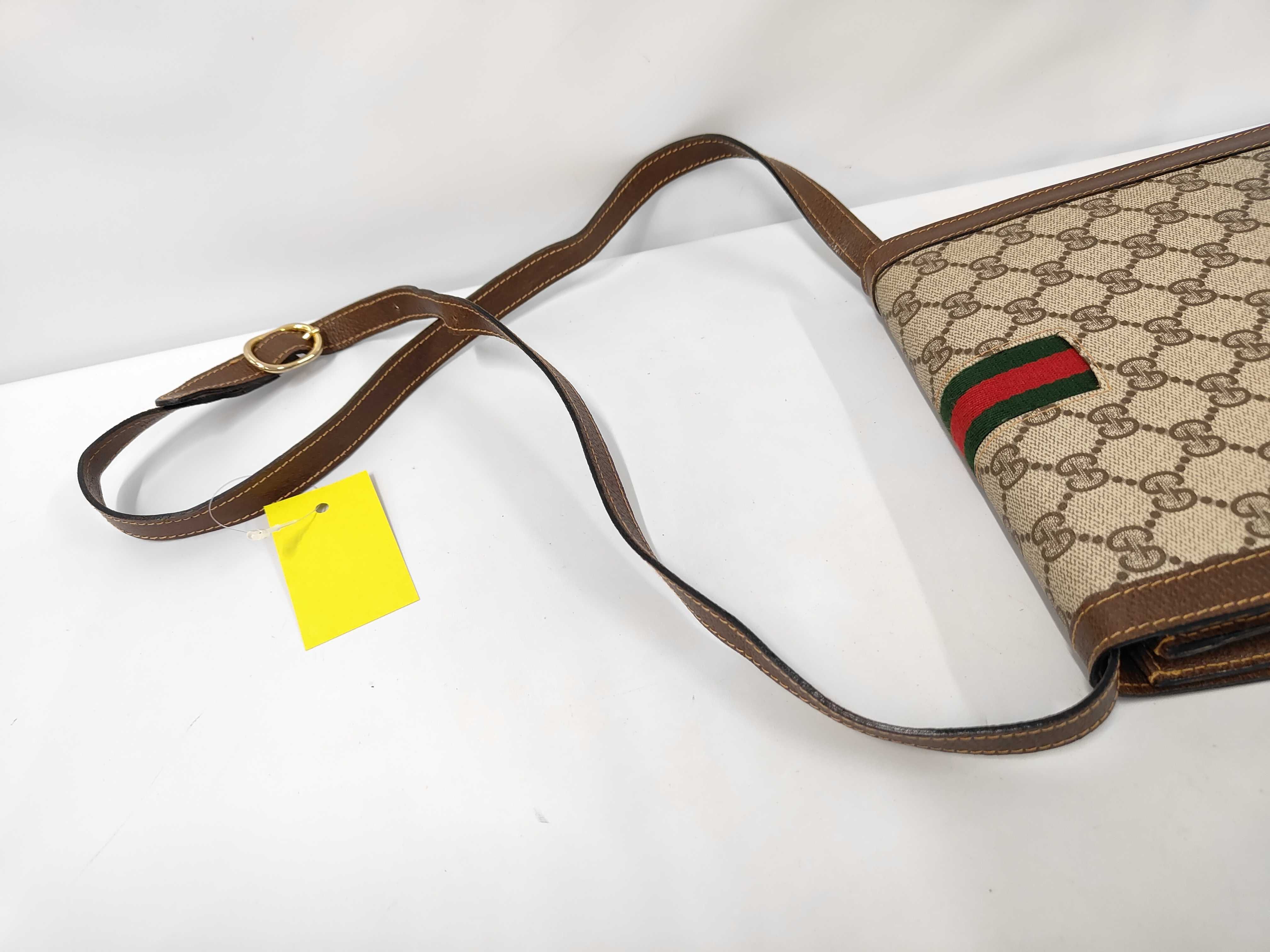 GG Supreme Old Gucci Sherry Shoulder Bag — view 5
