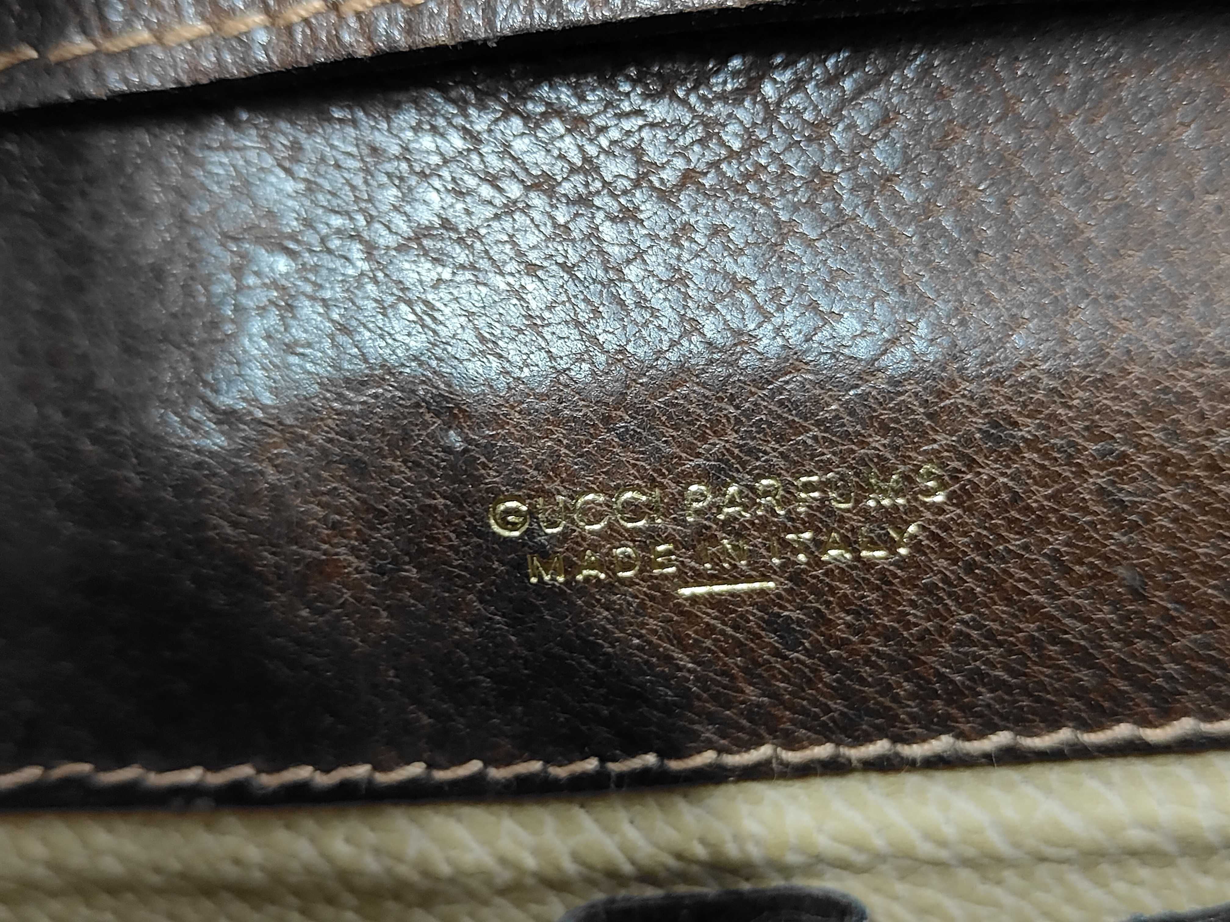 GG Supreme Old Gucci Sherry Shoulder Bag — view 10