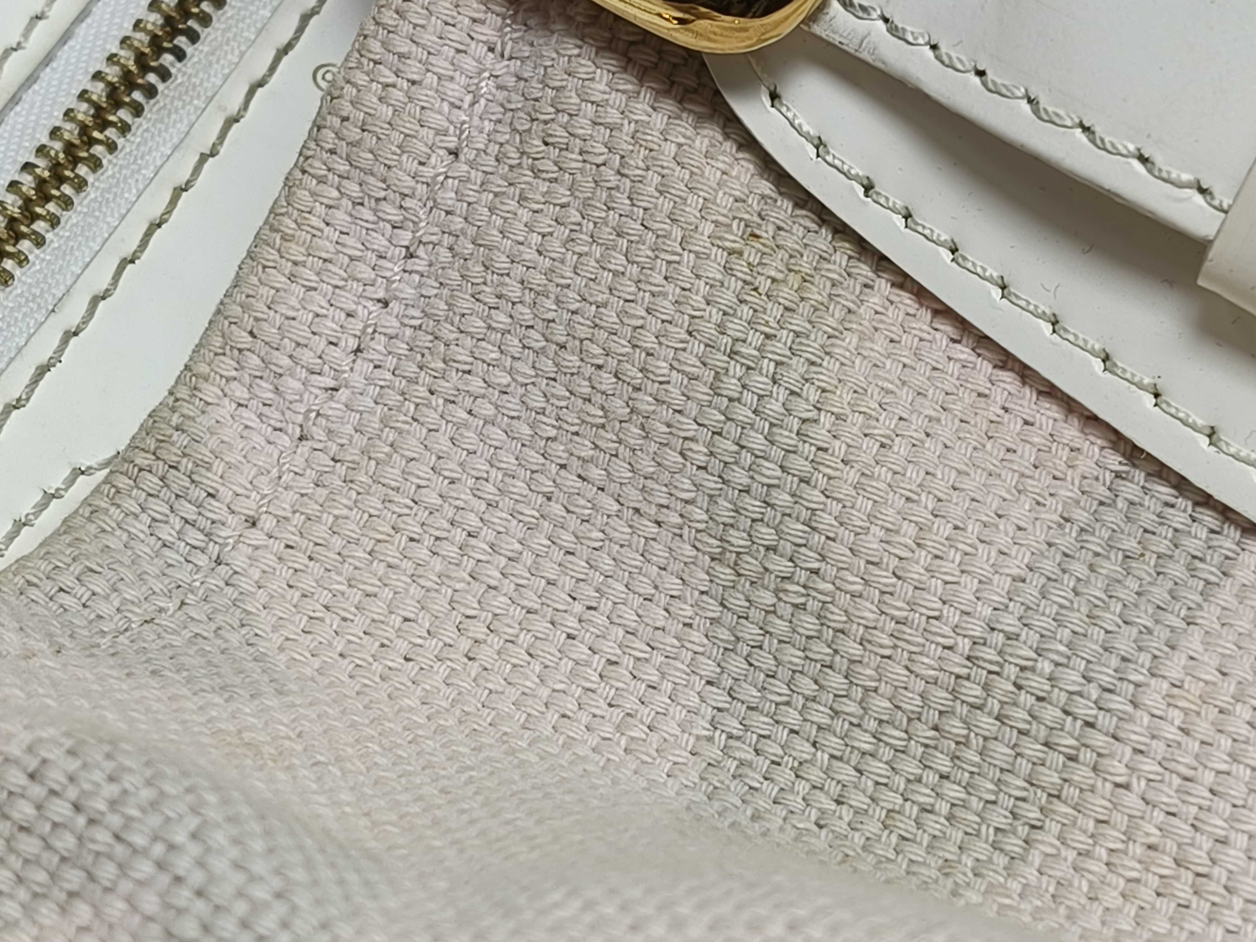 LV Louis Vuitton Taïcienne Tote Bag — view 13