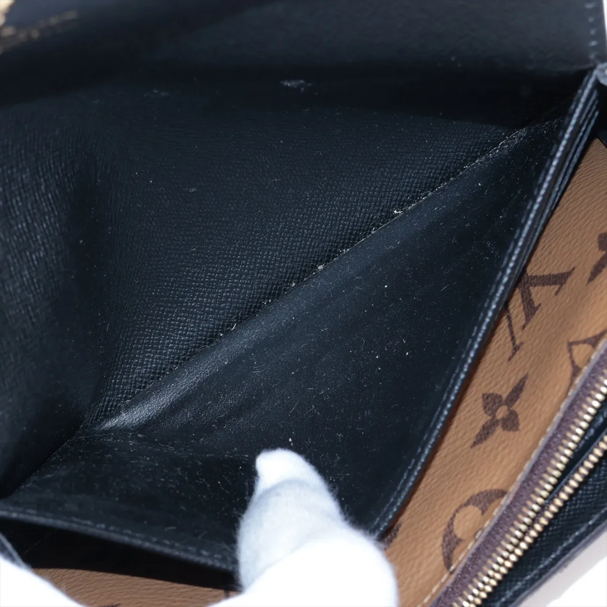 Giant Monogram Reverse Portefeuille Sarah M80726 Marron Long Wallet with initials; RFID detected. — view 4