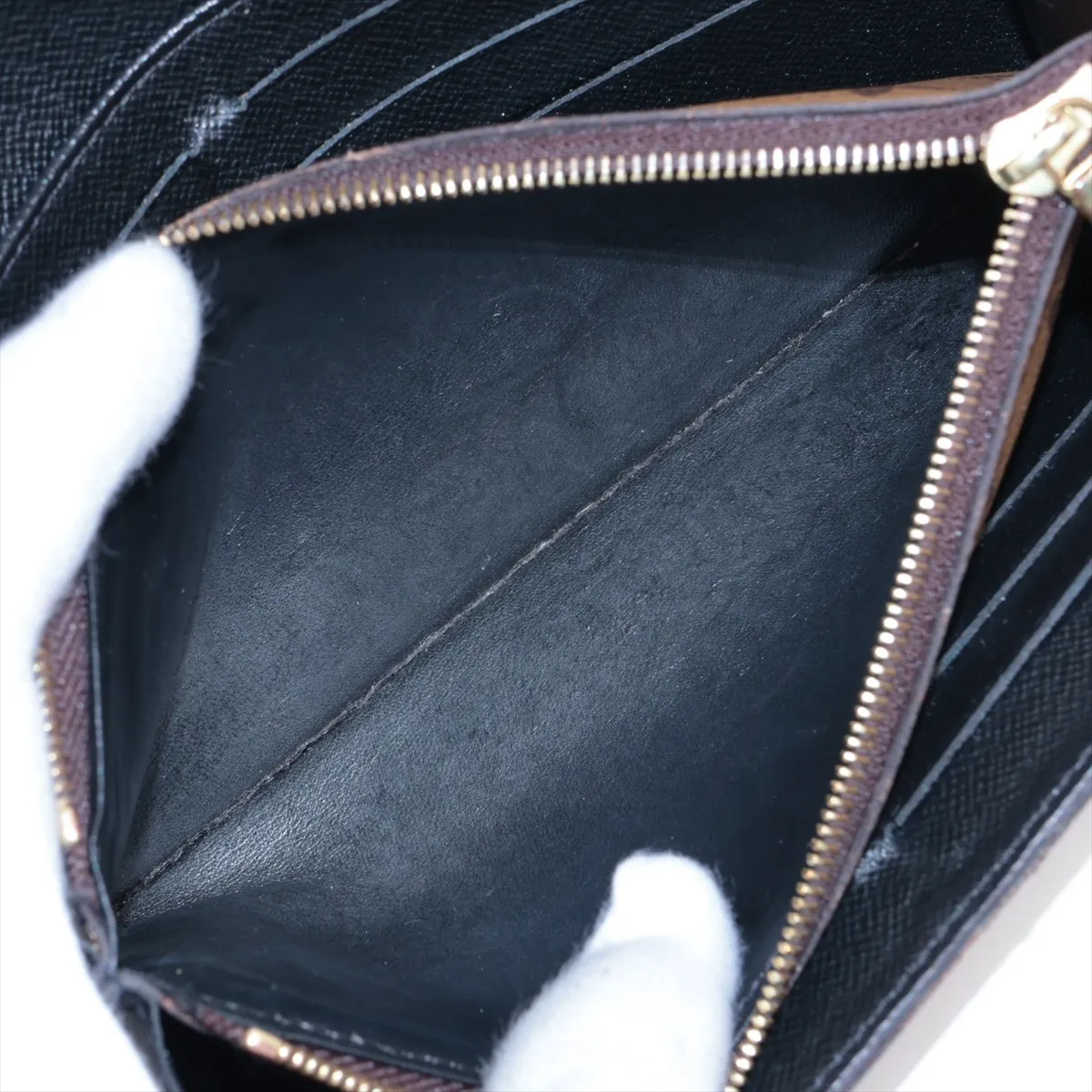 Giant Monogram Reverse Portefeuille Sarah M80726 Marron Long Wallet with initials; RFID detected. — view 7