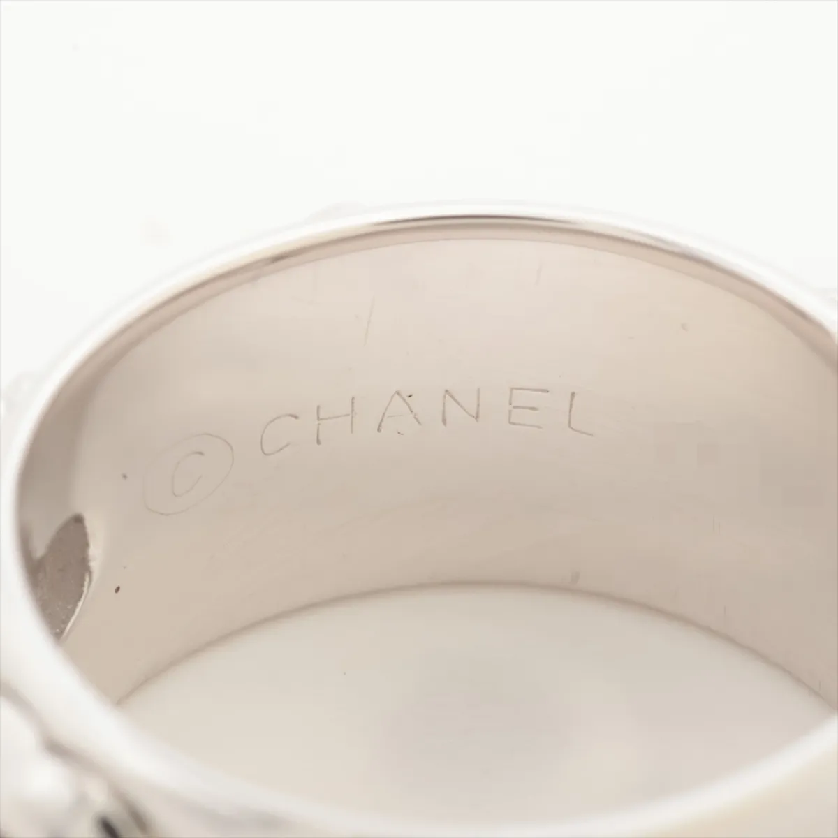 Three Symbol Diamond Ring 750 (WG) 10.5g 17D318 (Scratch-hole) — view 3