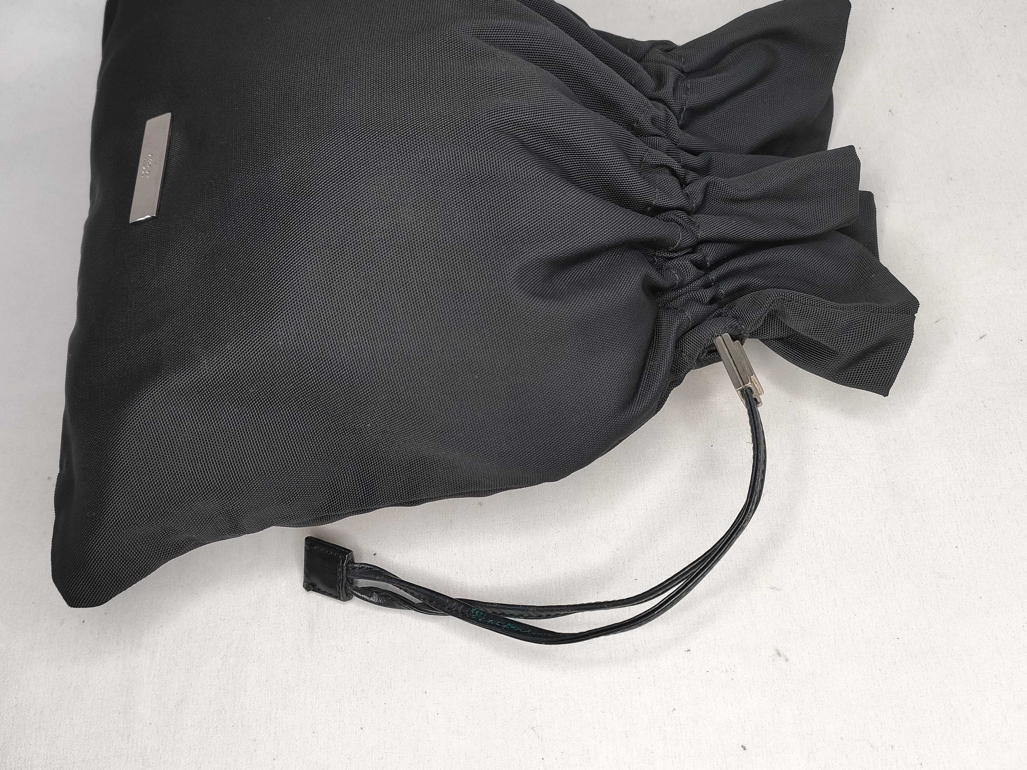 pouch — view 3