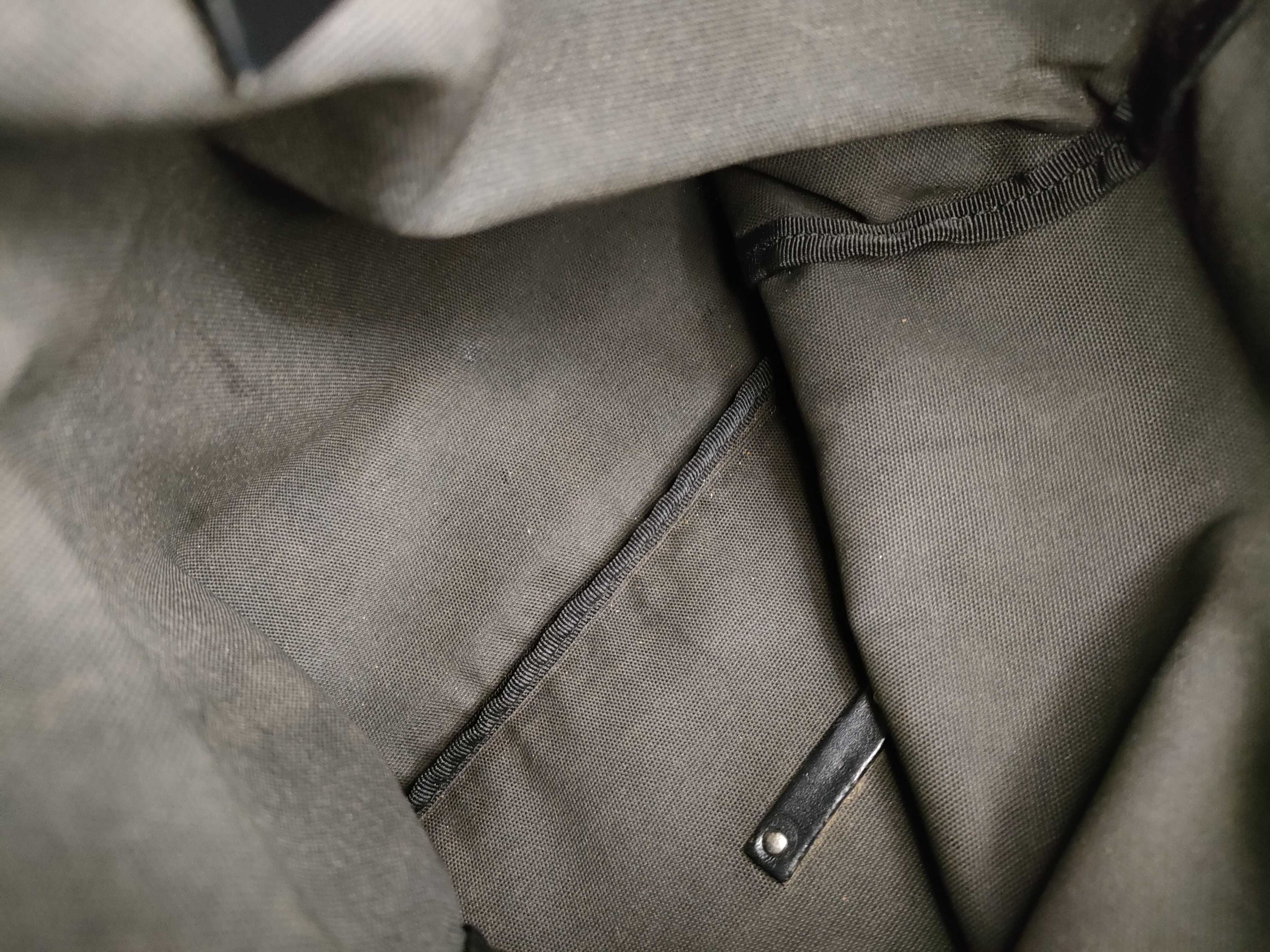 pouch — view 9