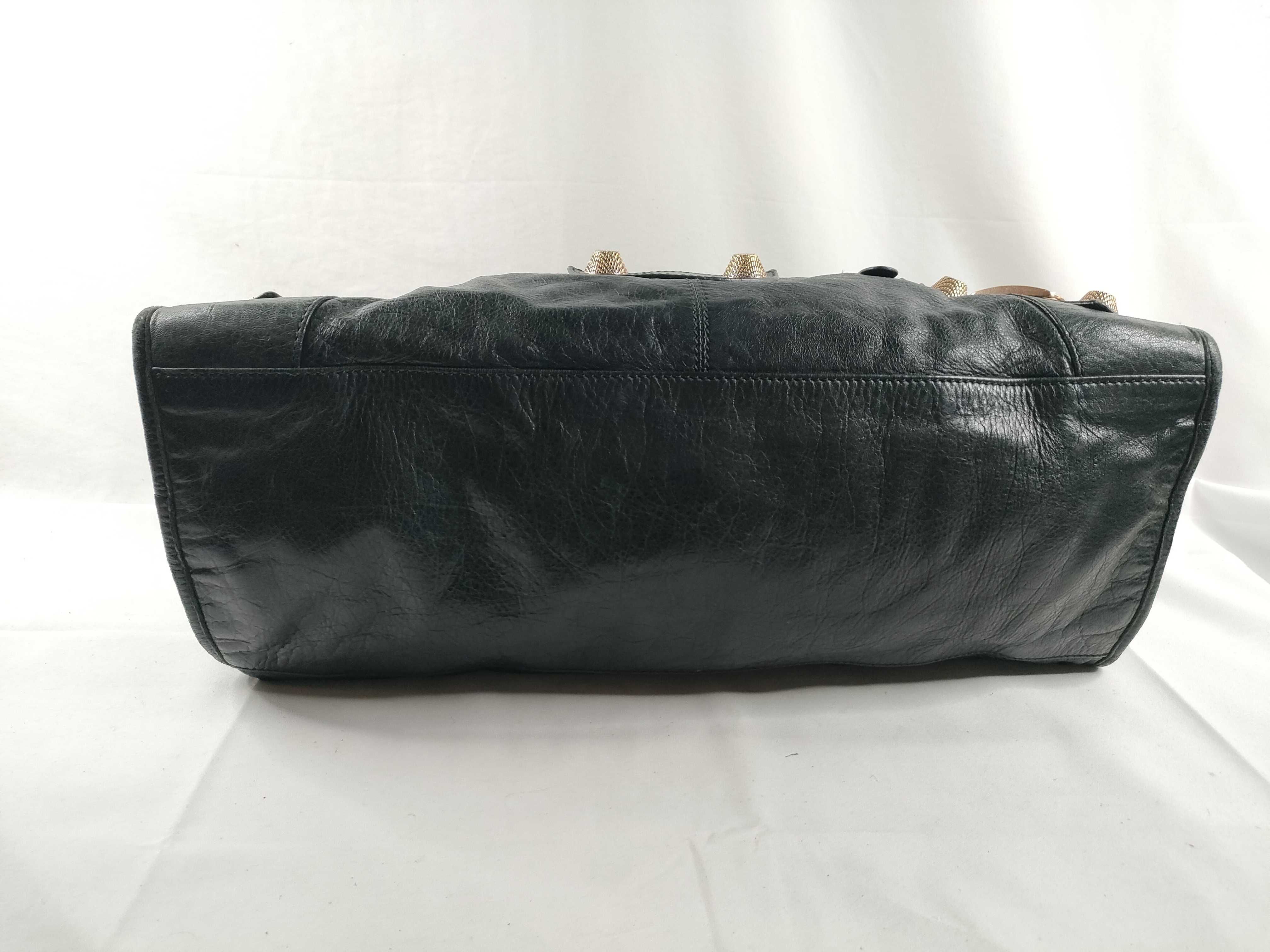 ID - Giant Part Time Cow Skin 2-Way Shoulder Bag 173082 Mirror Included Tote Bag — view 4