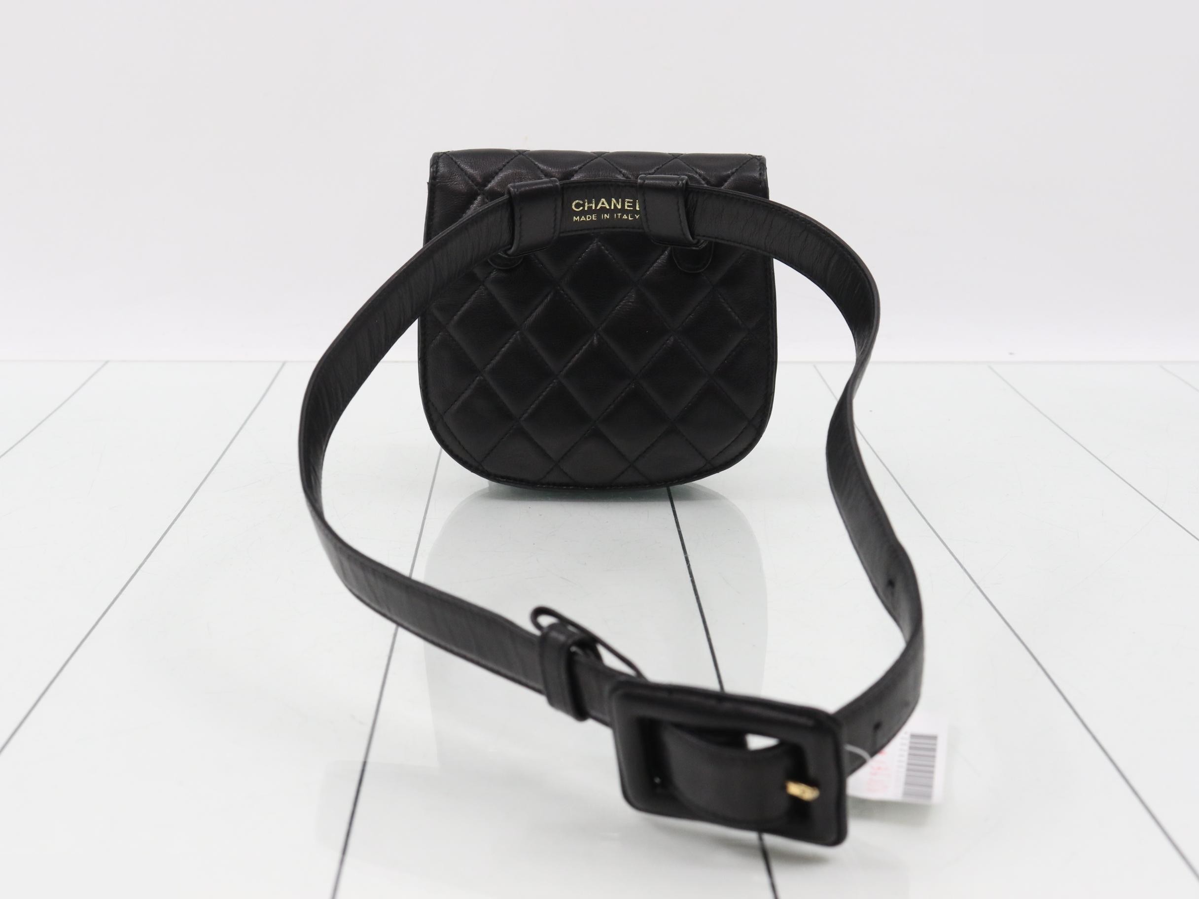 Matelassé waist pouch, black lambskin, gold hardware. — view 2