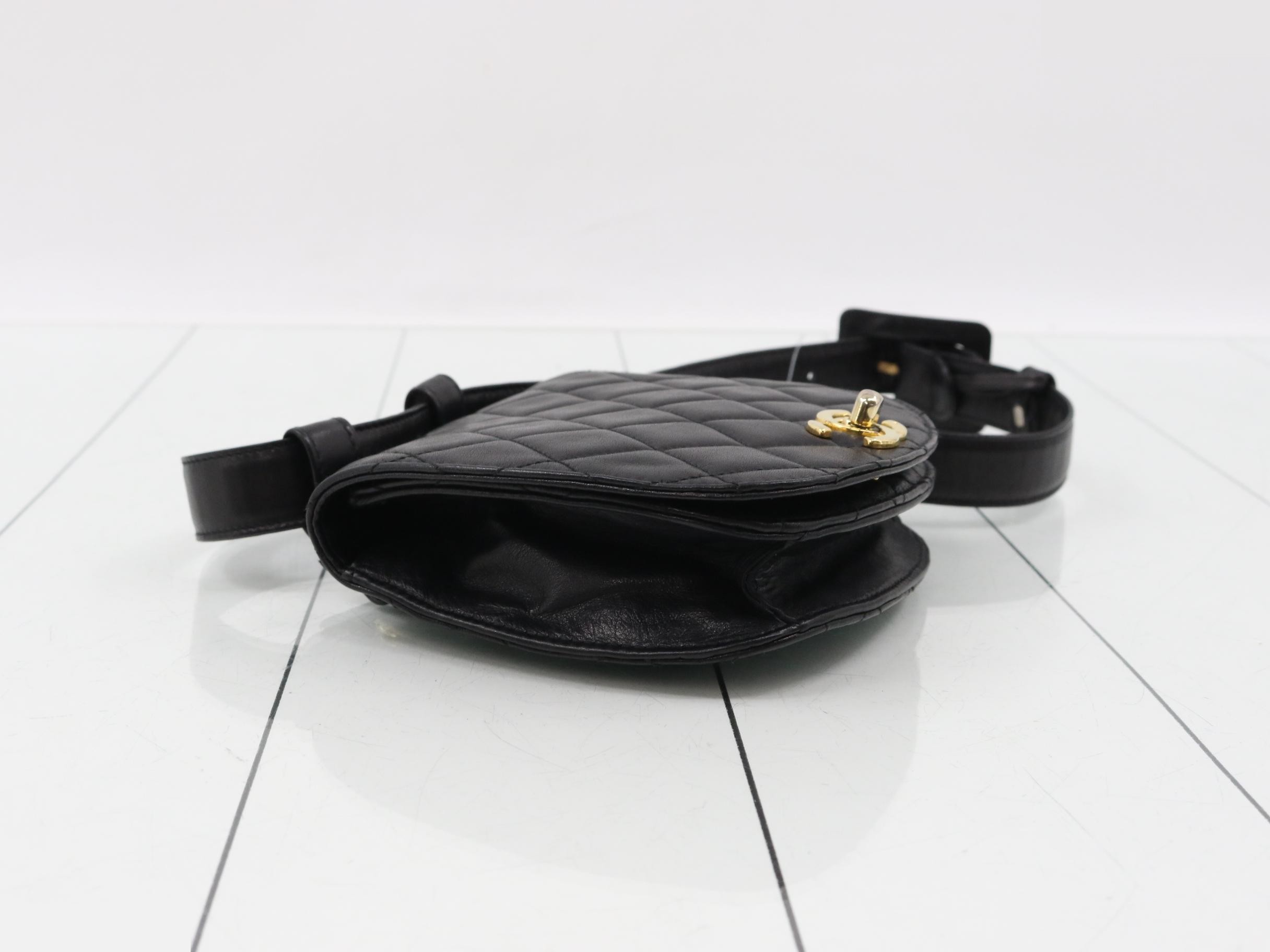 Matelassé waist pouch, black lambskin, gold hardware. — view 5