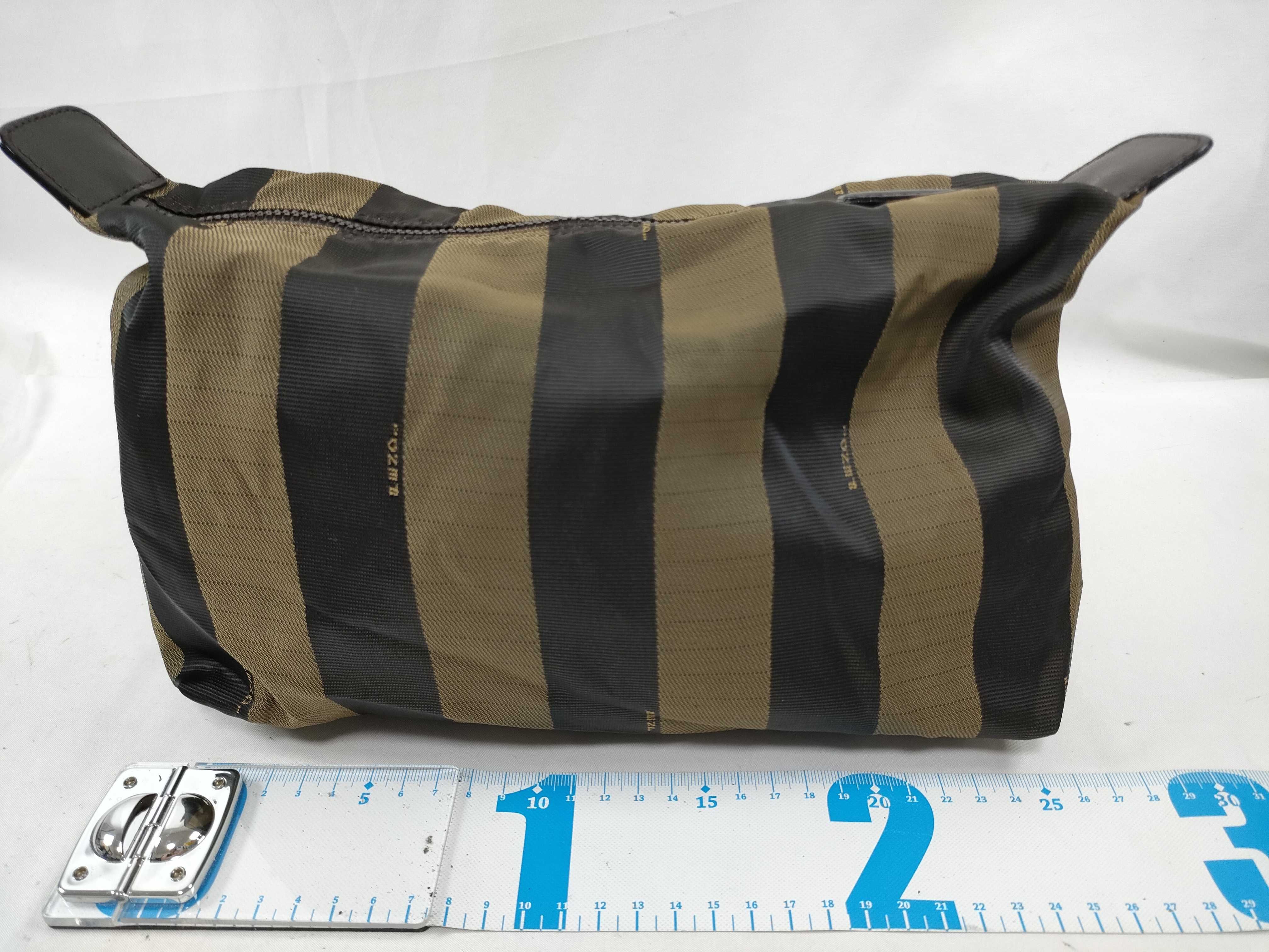 pouch — view 2