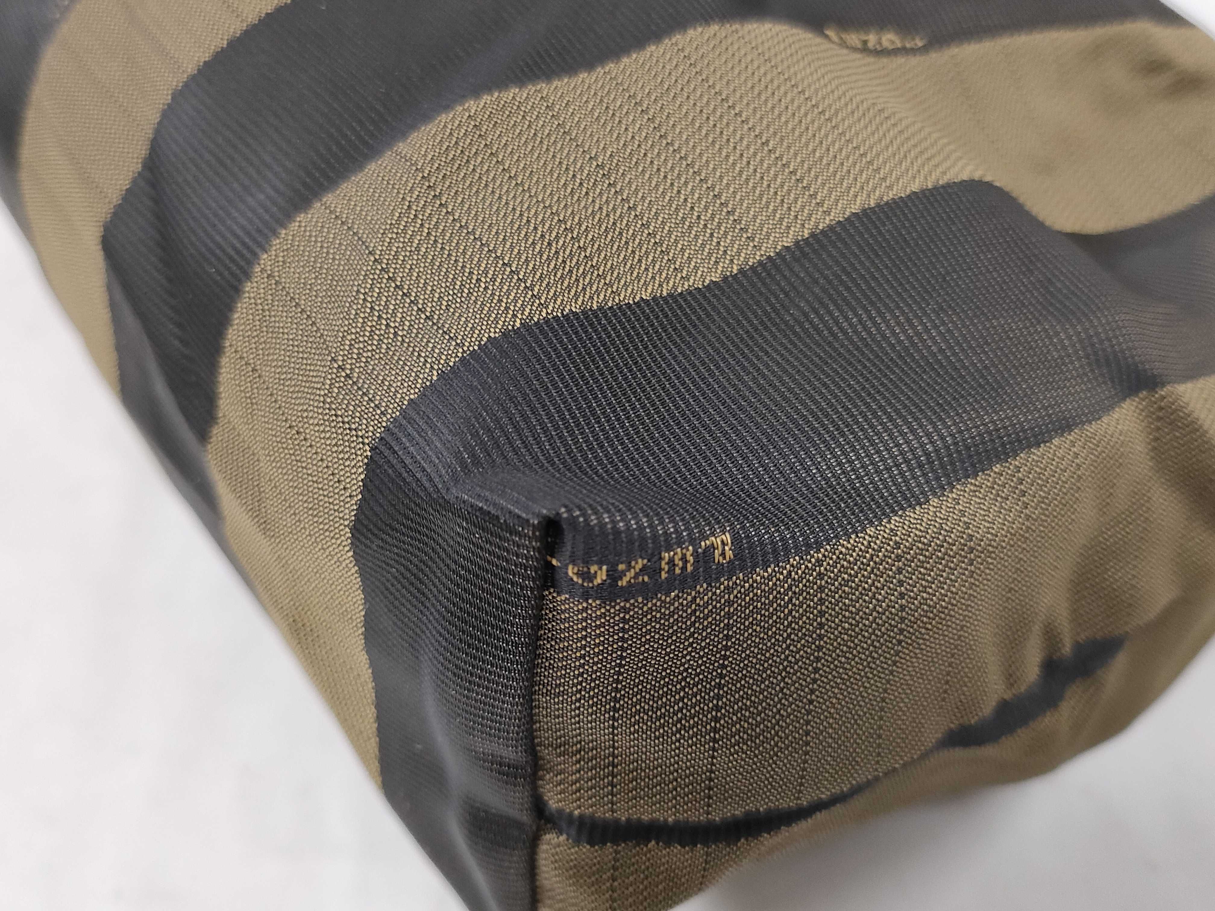 pouch — view 6
