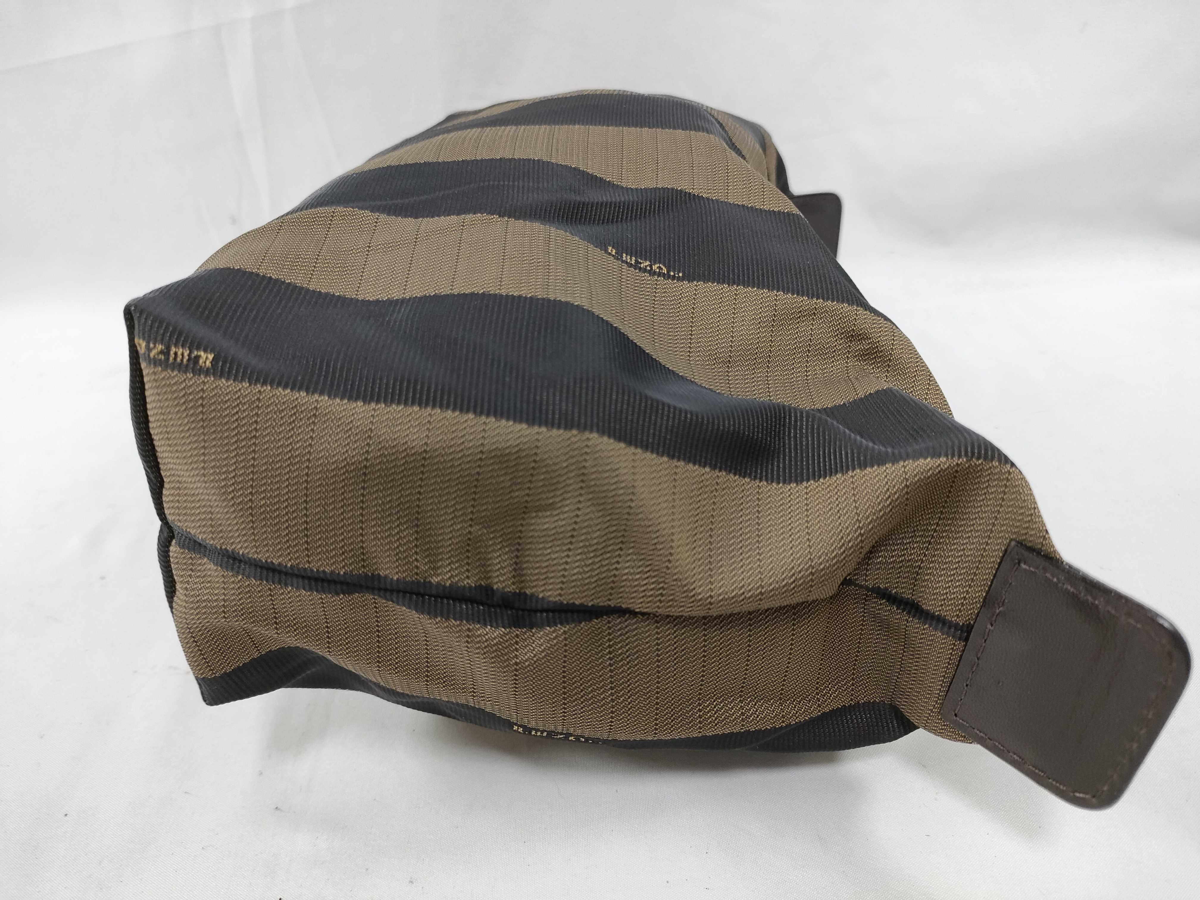 pouch — view 7