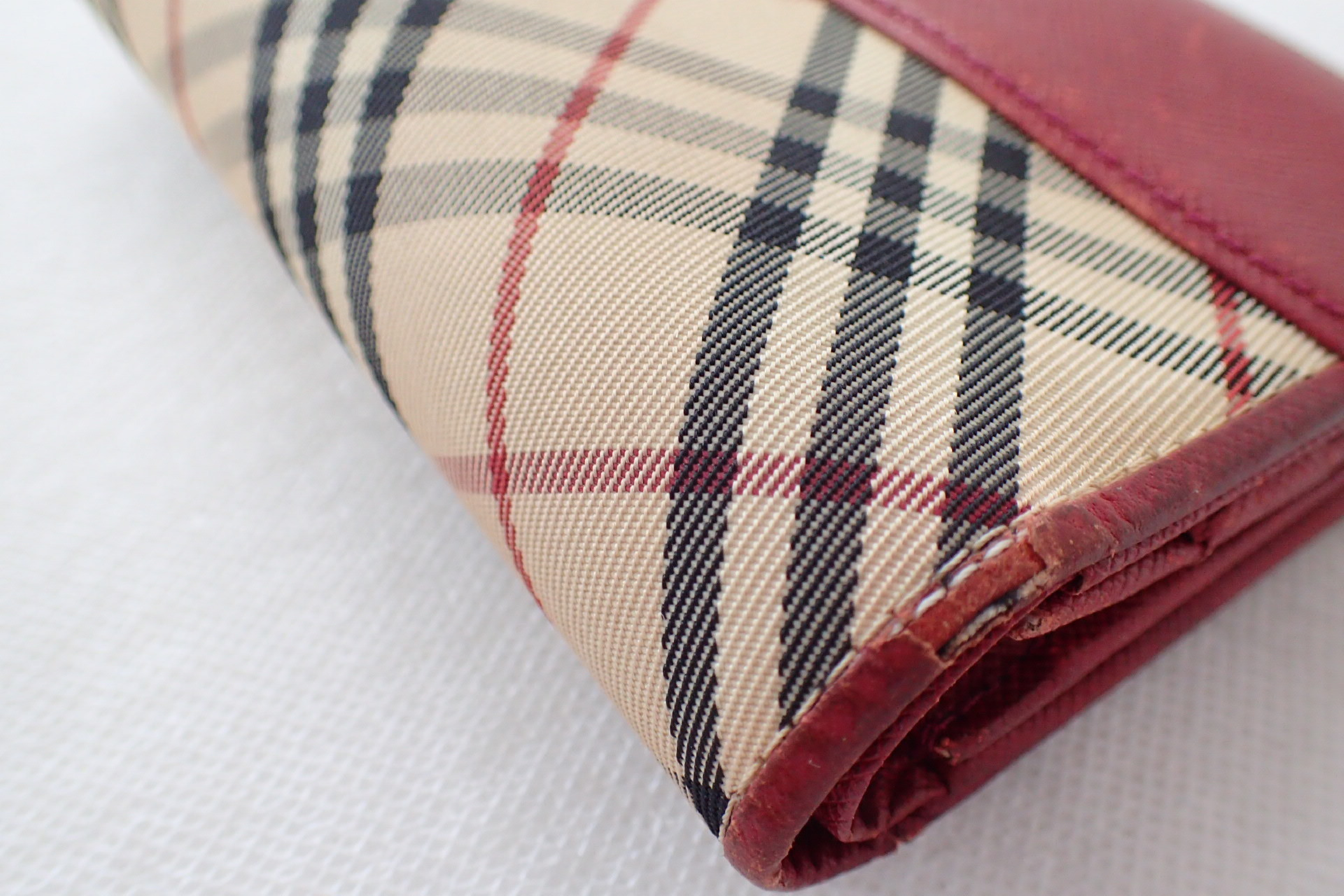 Check Pattern x Leather Bi-fold Wallet — view 10