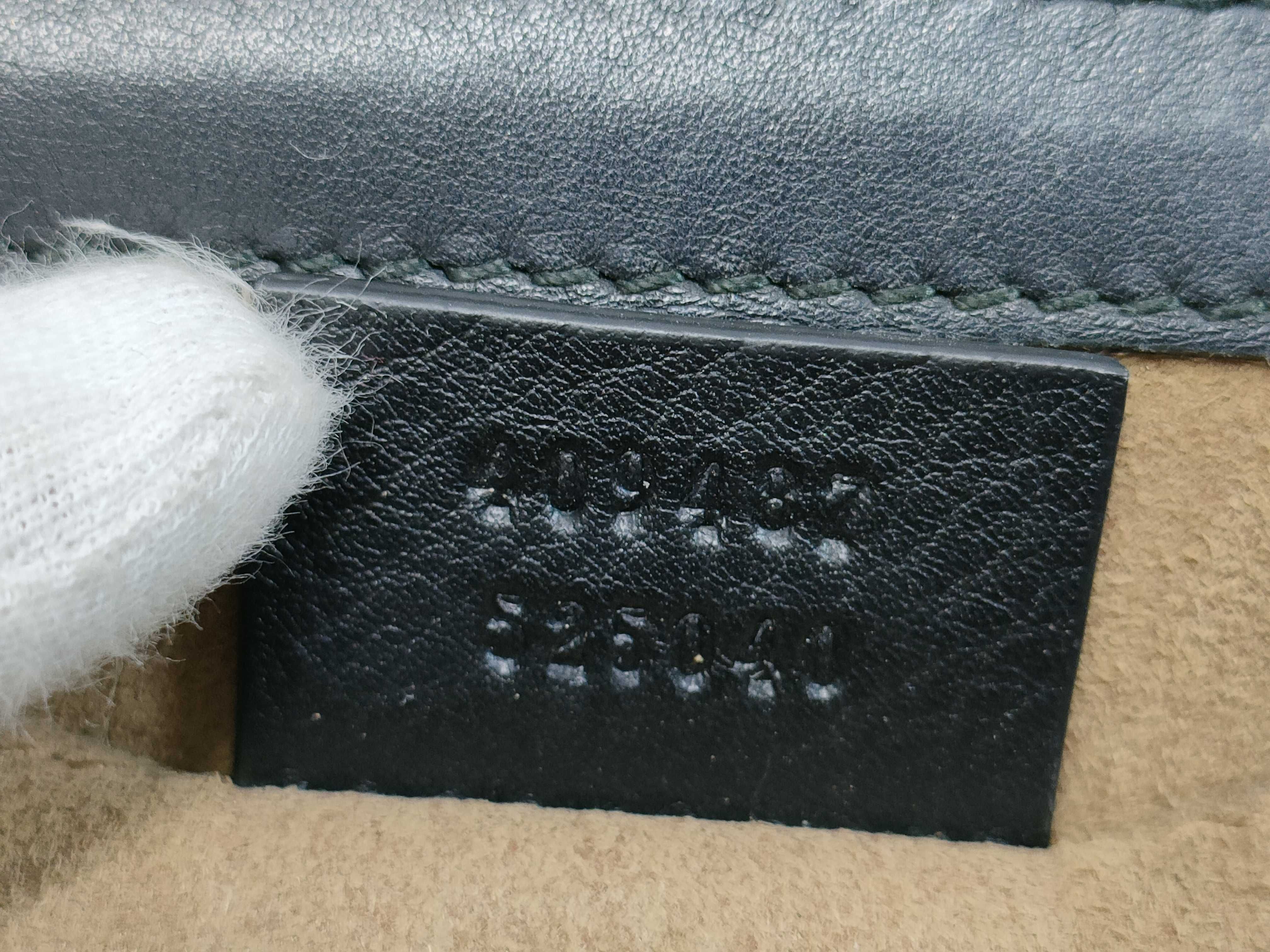 GG Supreme Padlock Chain Shoulder Bag — view 15