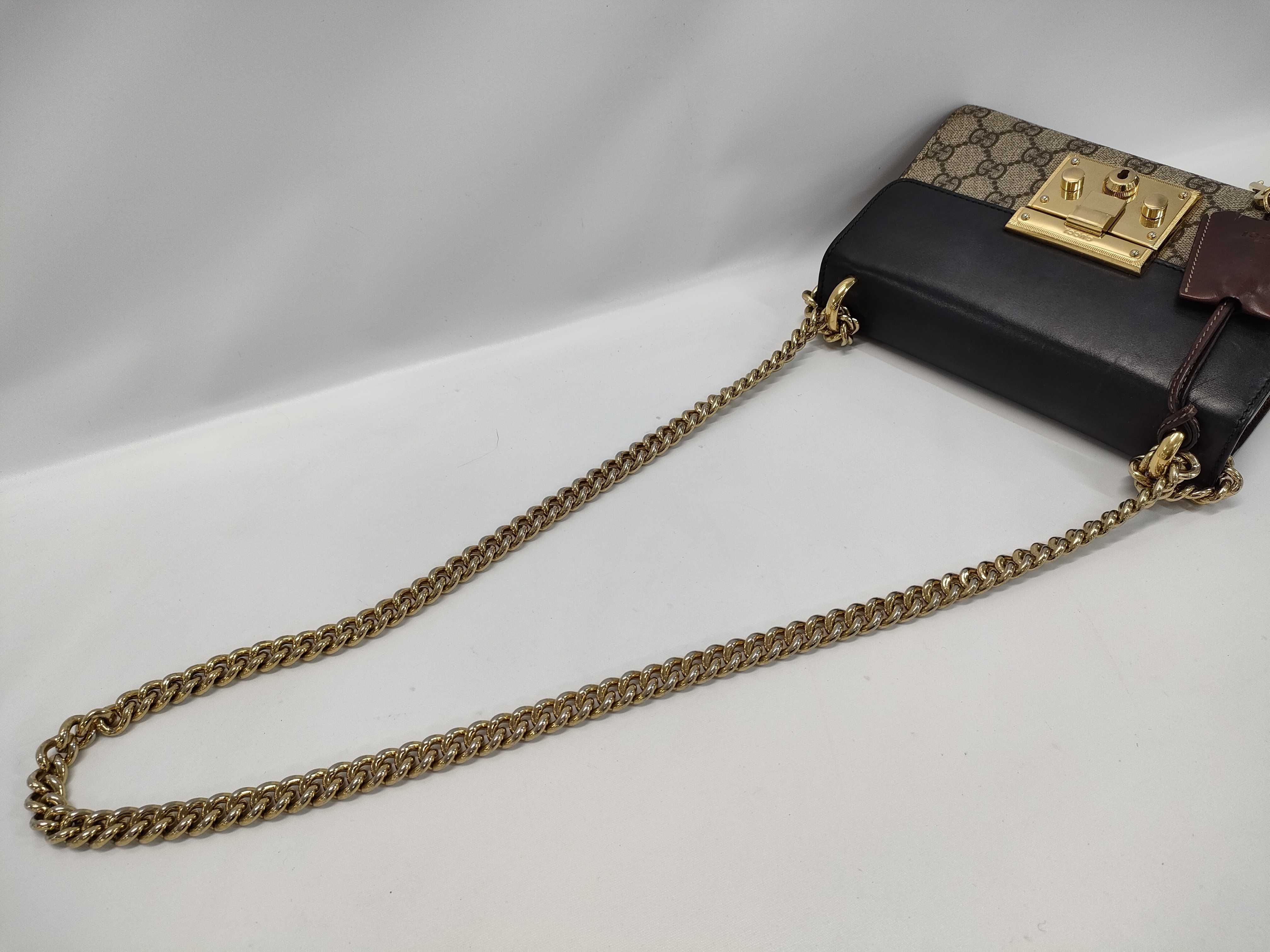 GG Supreme Padlock Chain Shoulder Bag — view 3