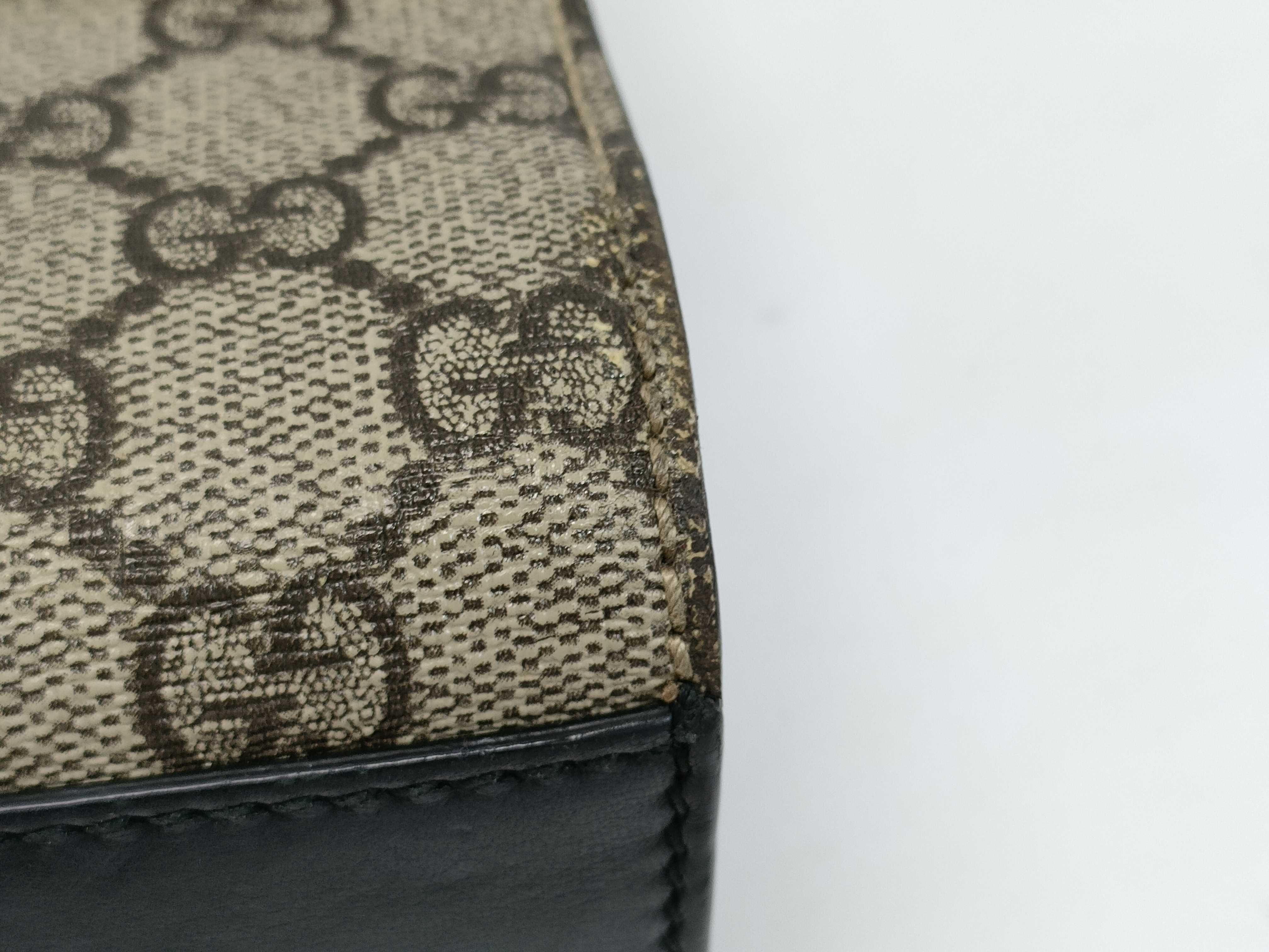 GG Supreme Padlock Chain Shoulder Bag — view 7