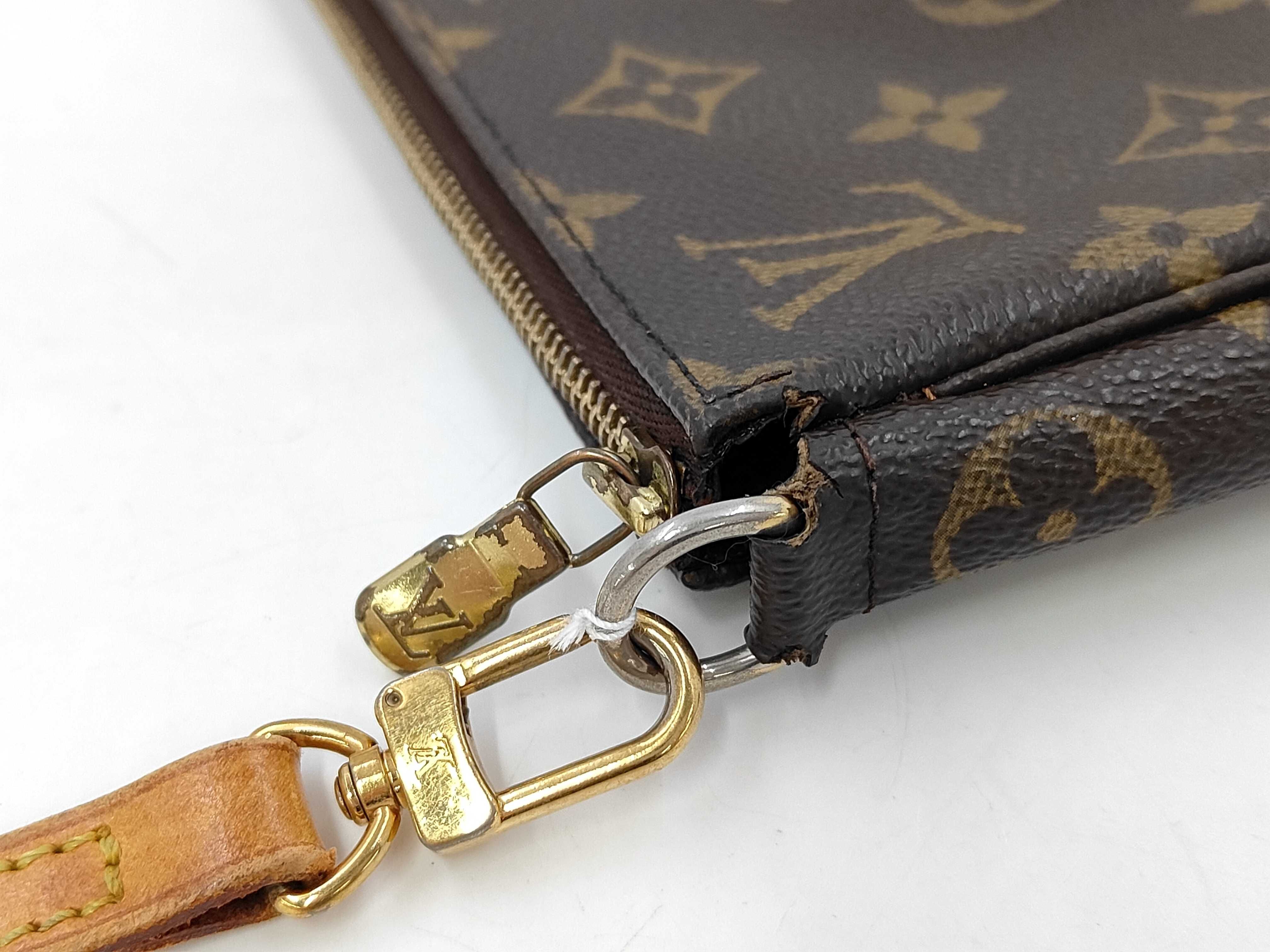Monogram Accessoires CA0013 Shoulder Bag — view 6