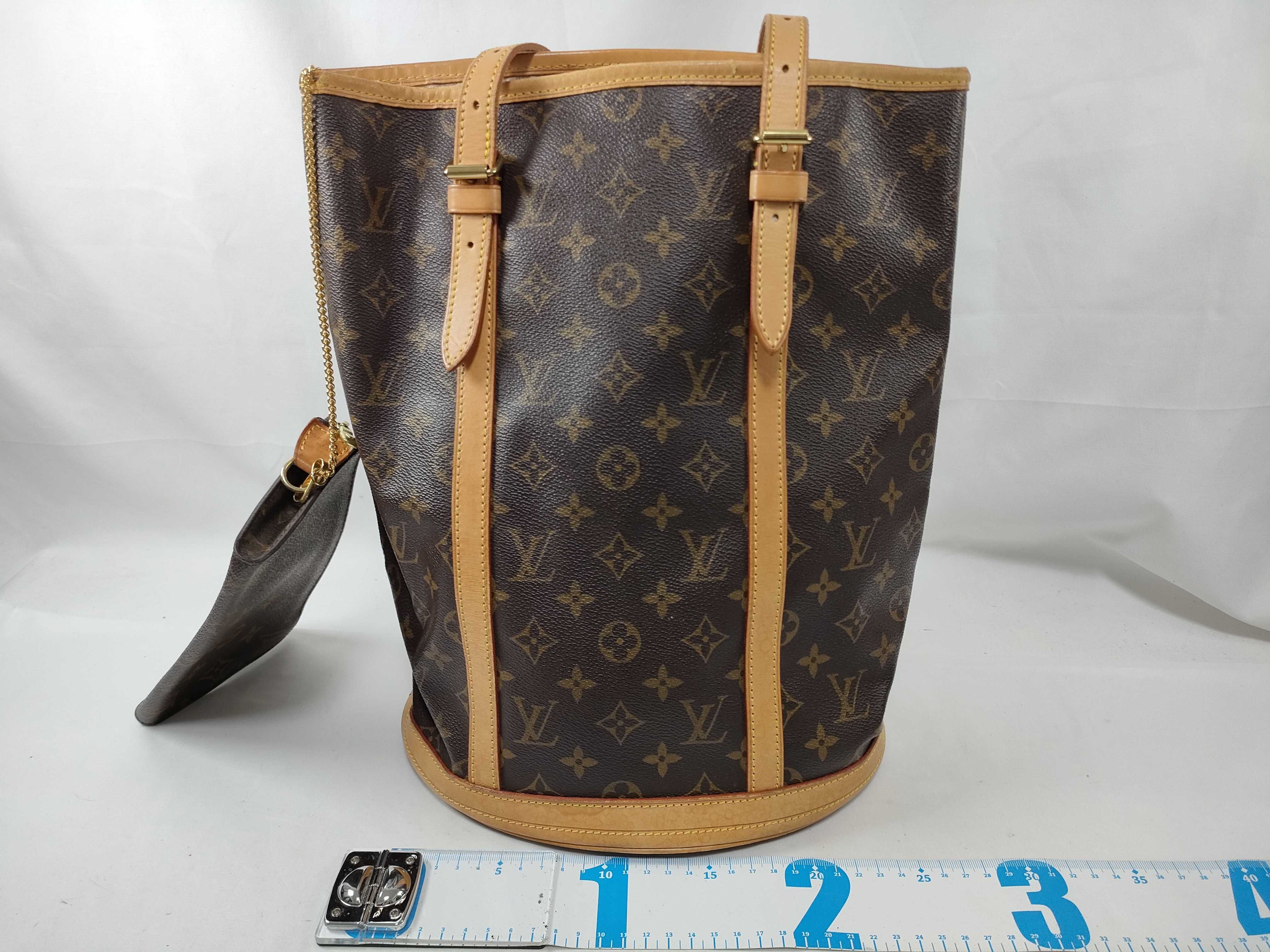 Monogram Bucket GM Tote Bag with Pouch (M42236 FL0061) — view 2