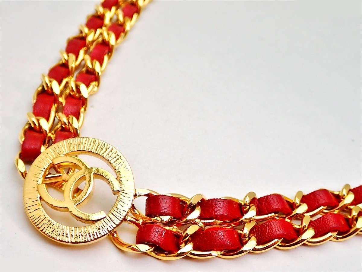 Engraved Coco Mark double chain belt, with box, total length approximately 76 cm. — view 2