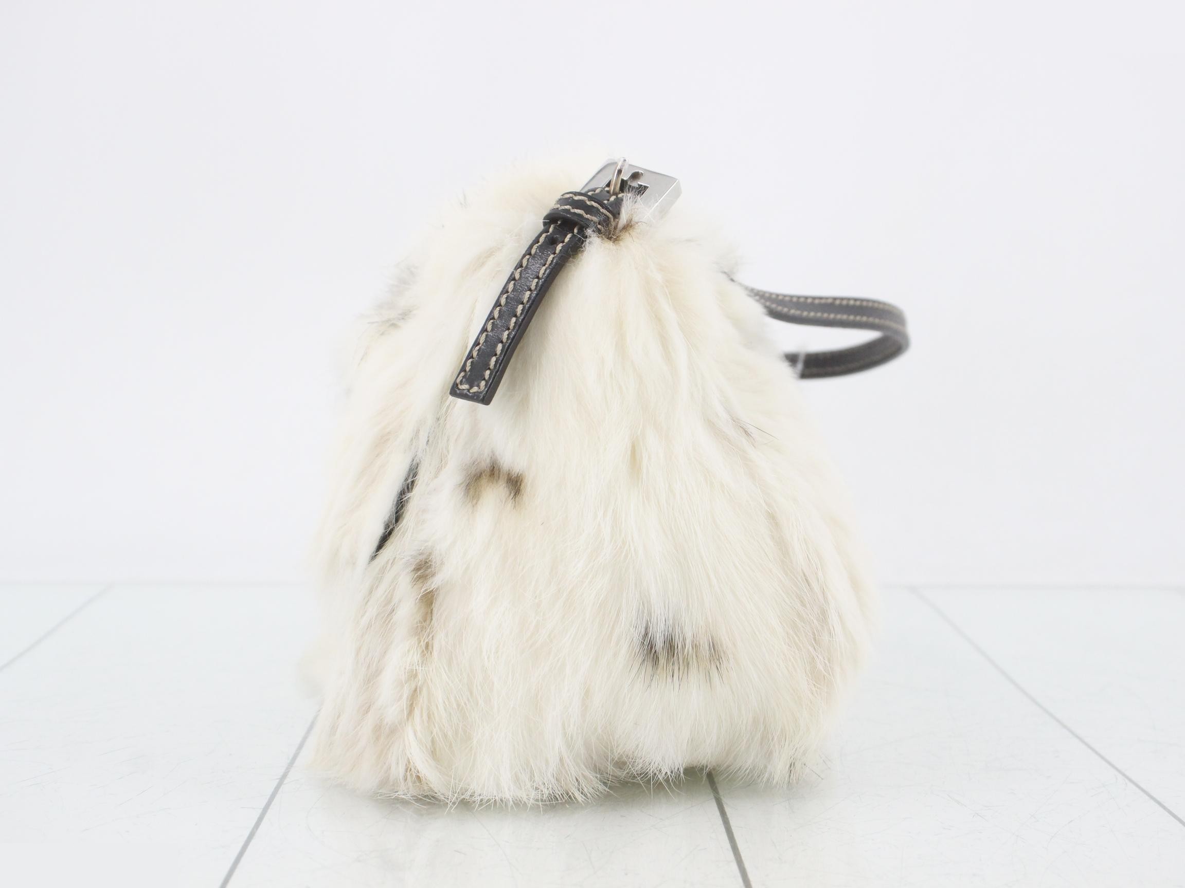 Other lines: Bags & Handbags, Fur, Mamma Baguette, White — view 3
