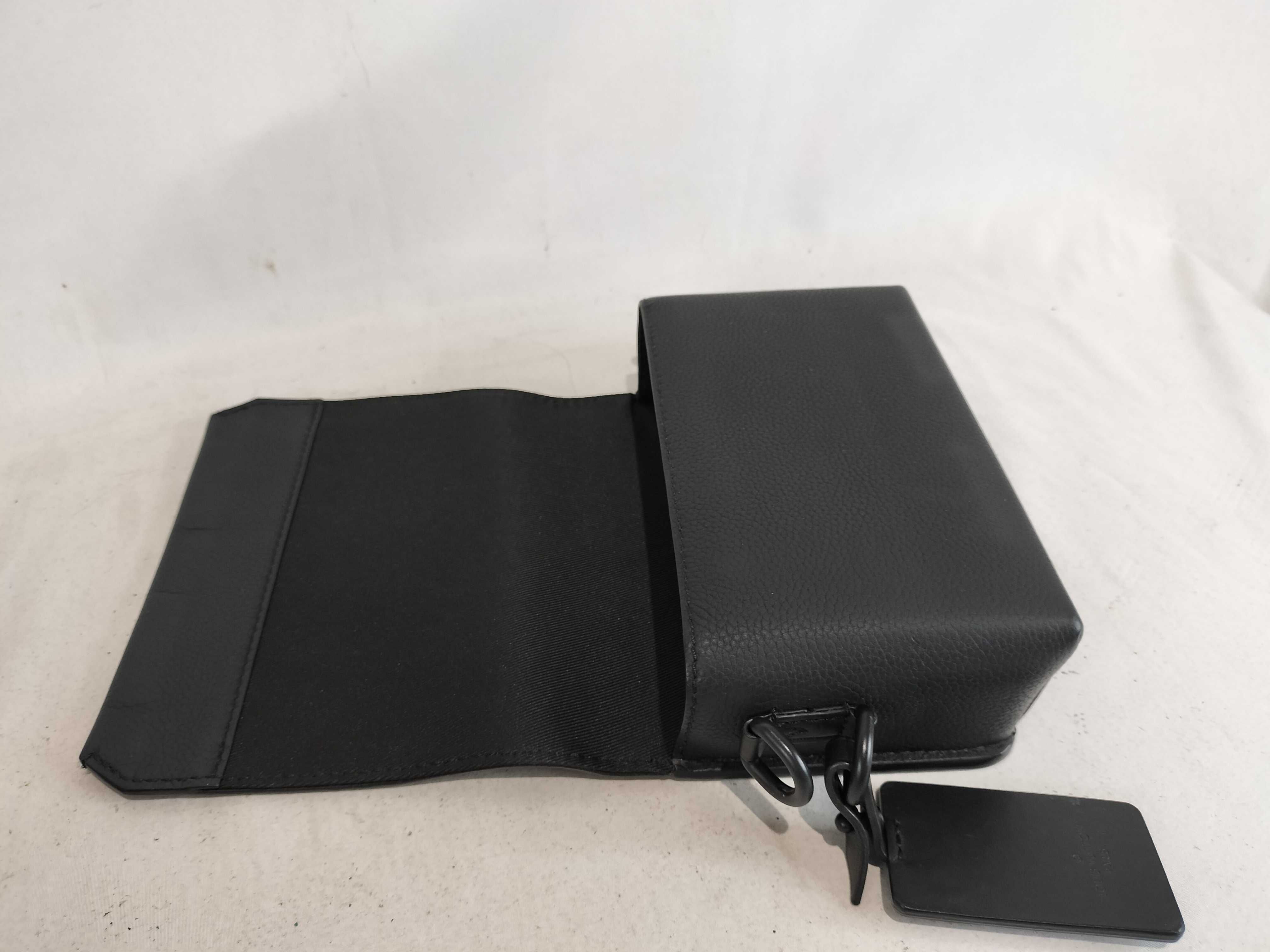 Epi Louis Vuitton Aloegram Fast Line Wearable Wallet Black Shoulder Bag — view 6