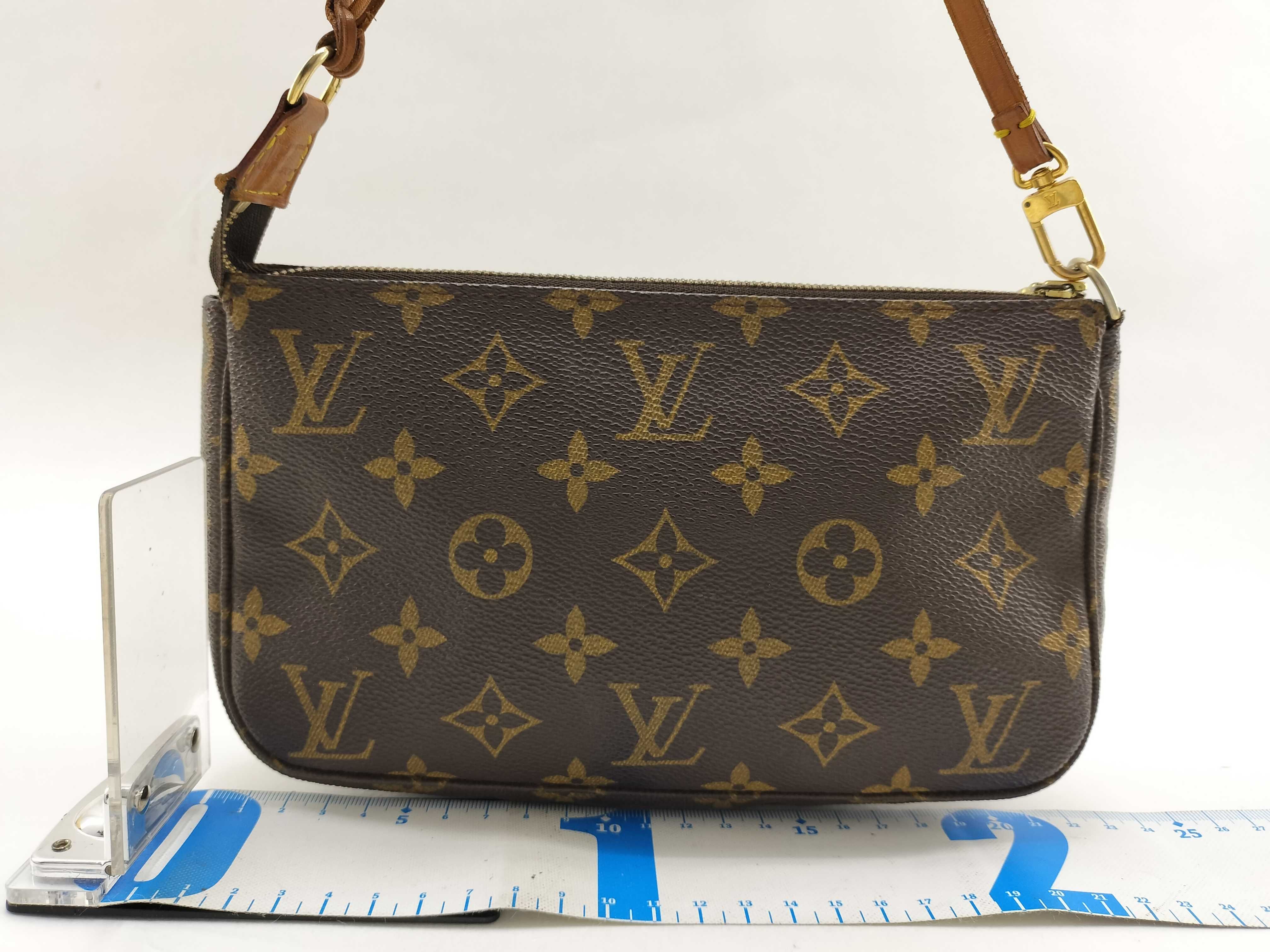 Monogram Louis Vuitton Monogram Pochette Accessoires M51980 Handbag Pouch — view 2