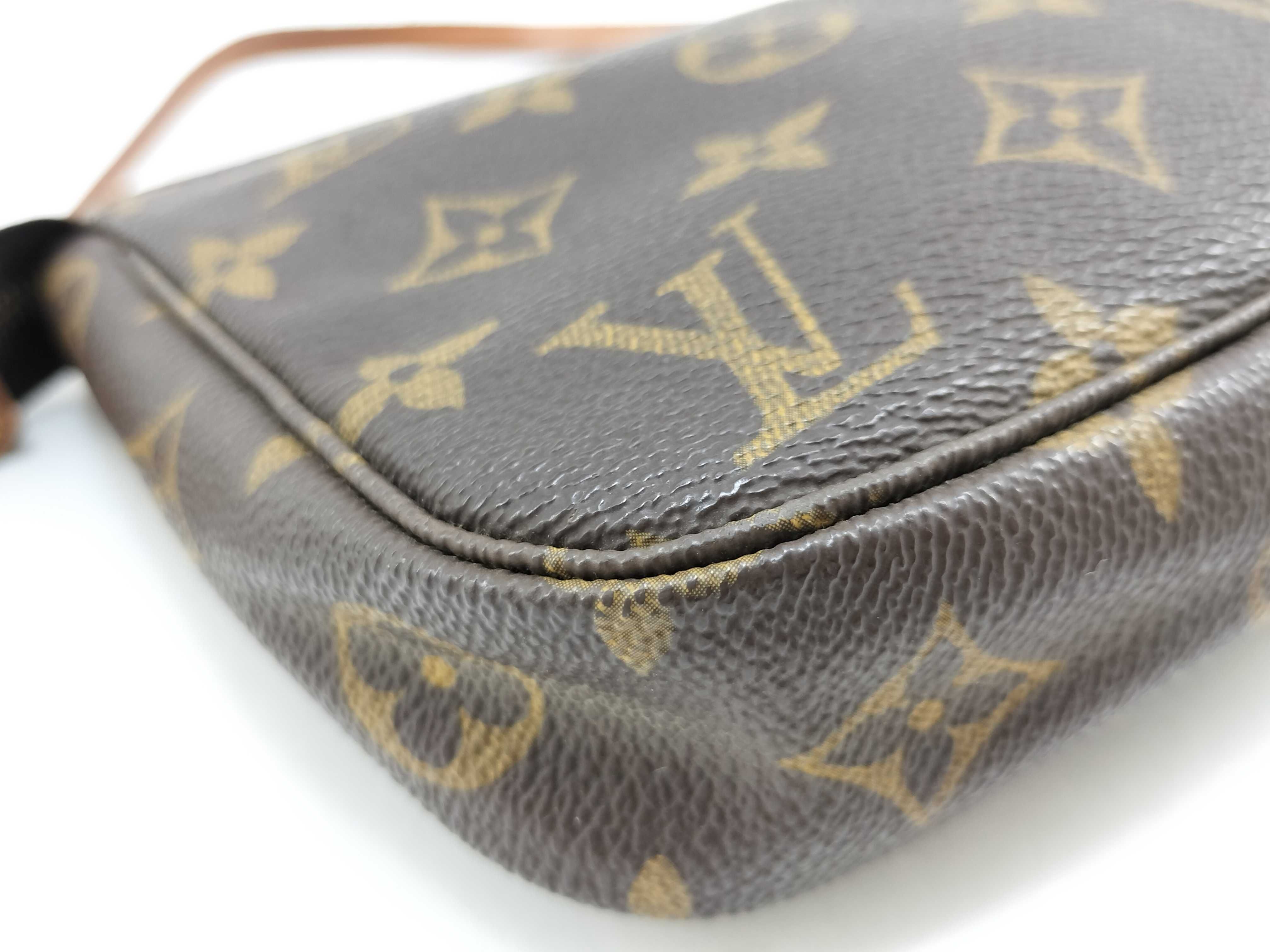 Monogram Louis Vuitton Monogram Pochette Accessoires M51980 Handbag Pouch — view 4