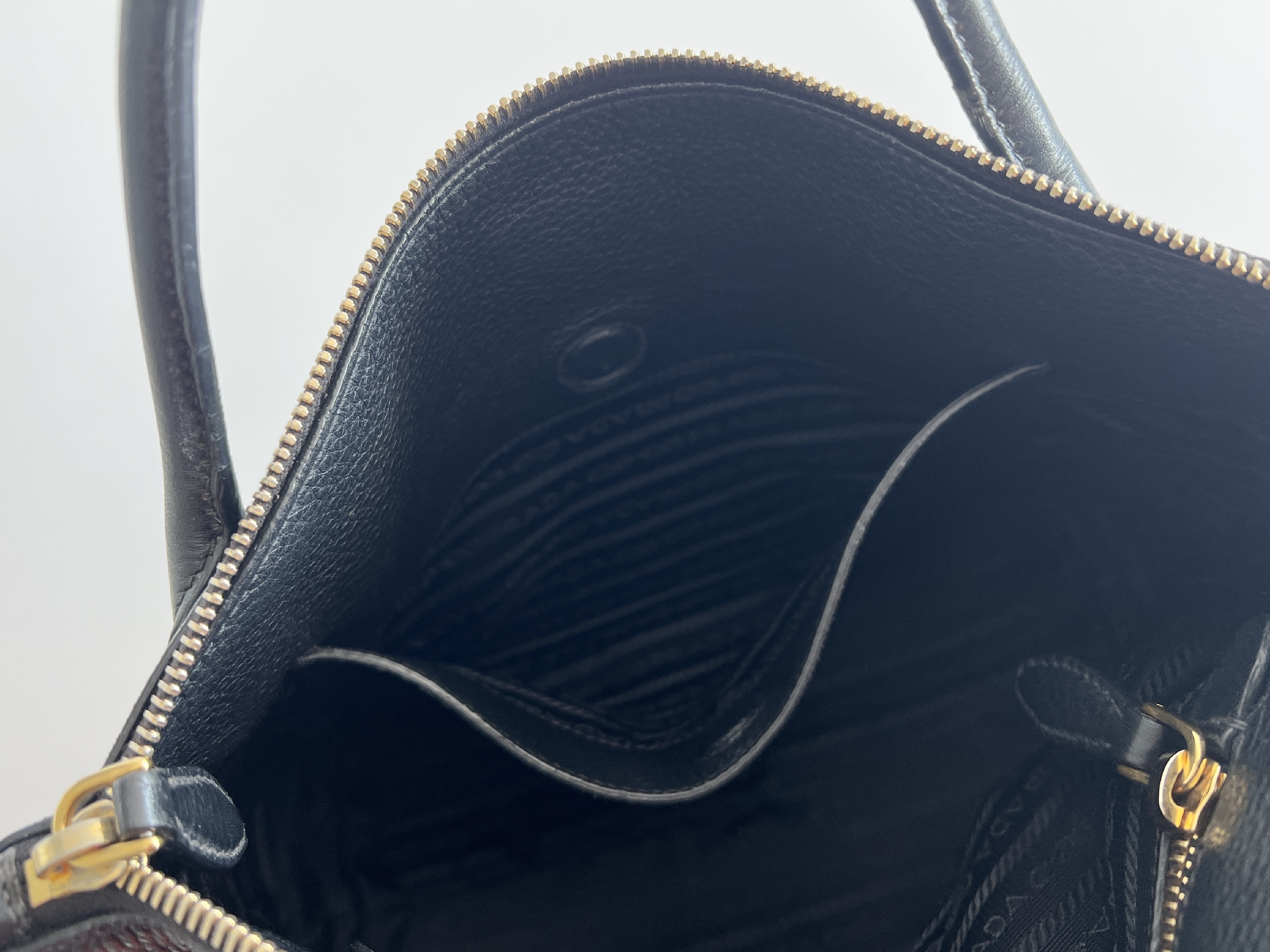 Triangle Logo Vitello Daino Leather Handbag — view 8