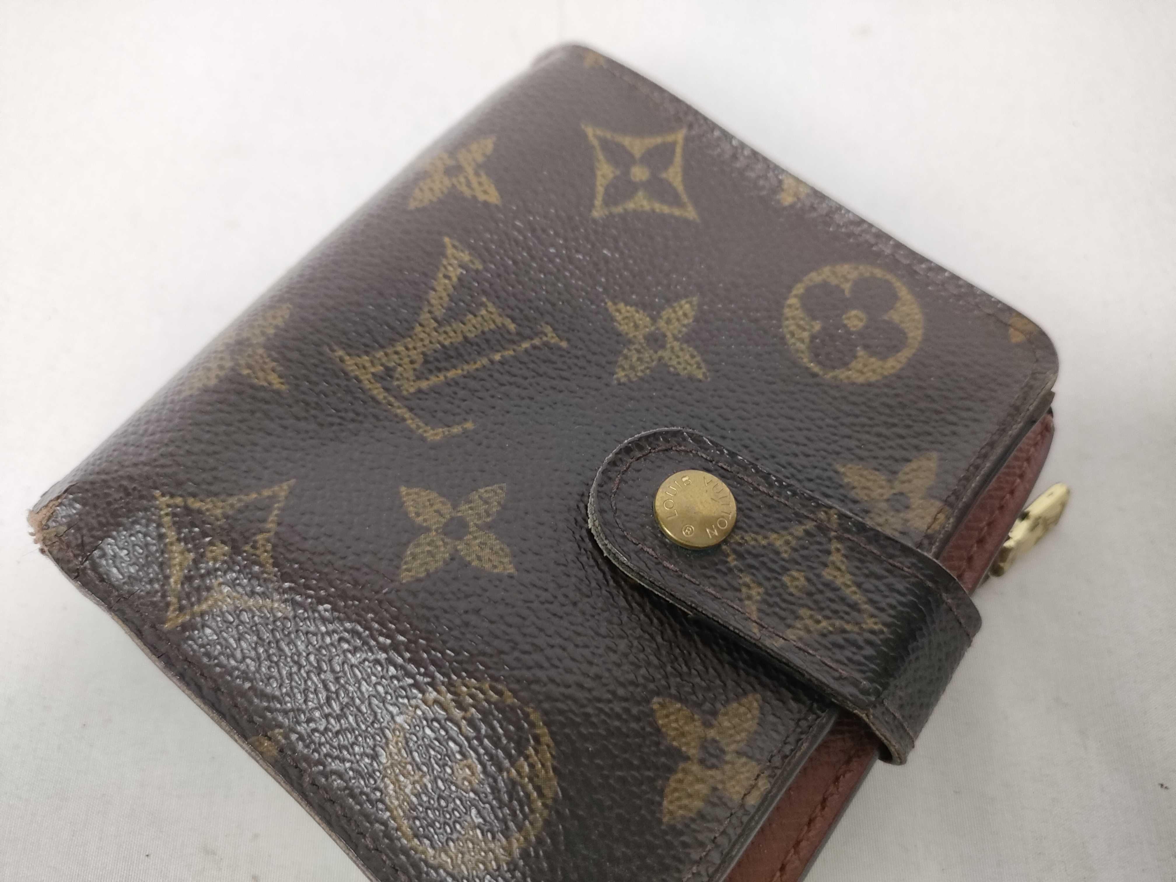 Monogram Louis Vuitton Wallet — view 3
