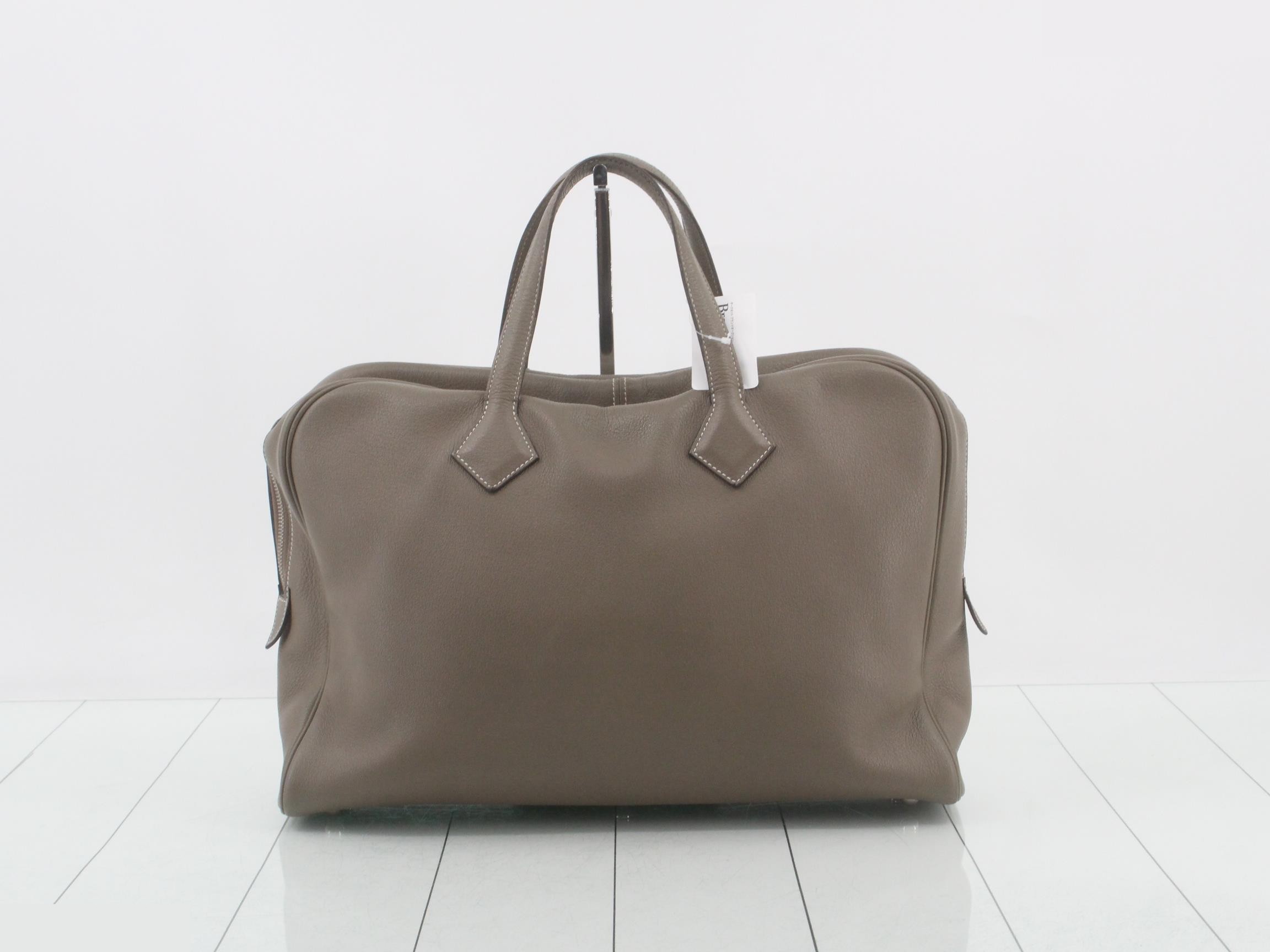 Victoria, X stamp, Taurillon Clemence leather, silver hardware — view 2