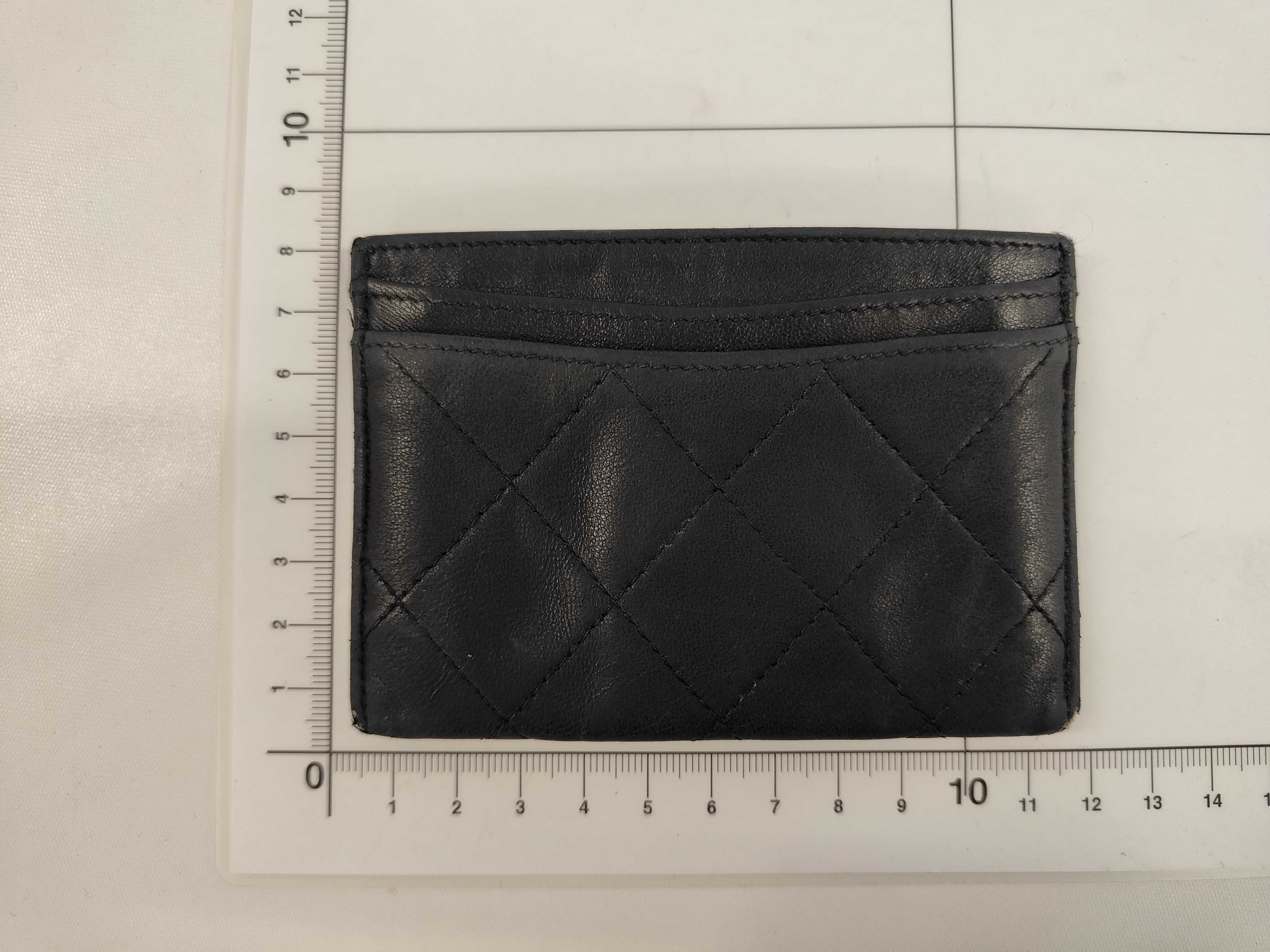 Lambskin Matelassé Card Case (Card Case, Pass Case, Business Card Holder) — view 2