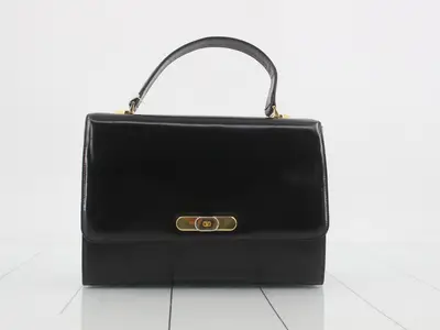 Turnlock leather, black, W26.5 H18 D8