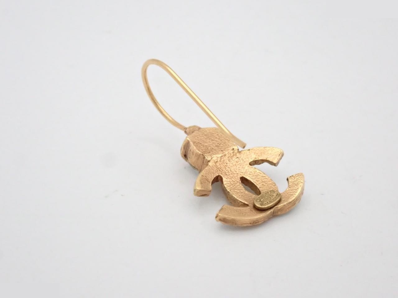 earring, 02A, one earring only. — view 2