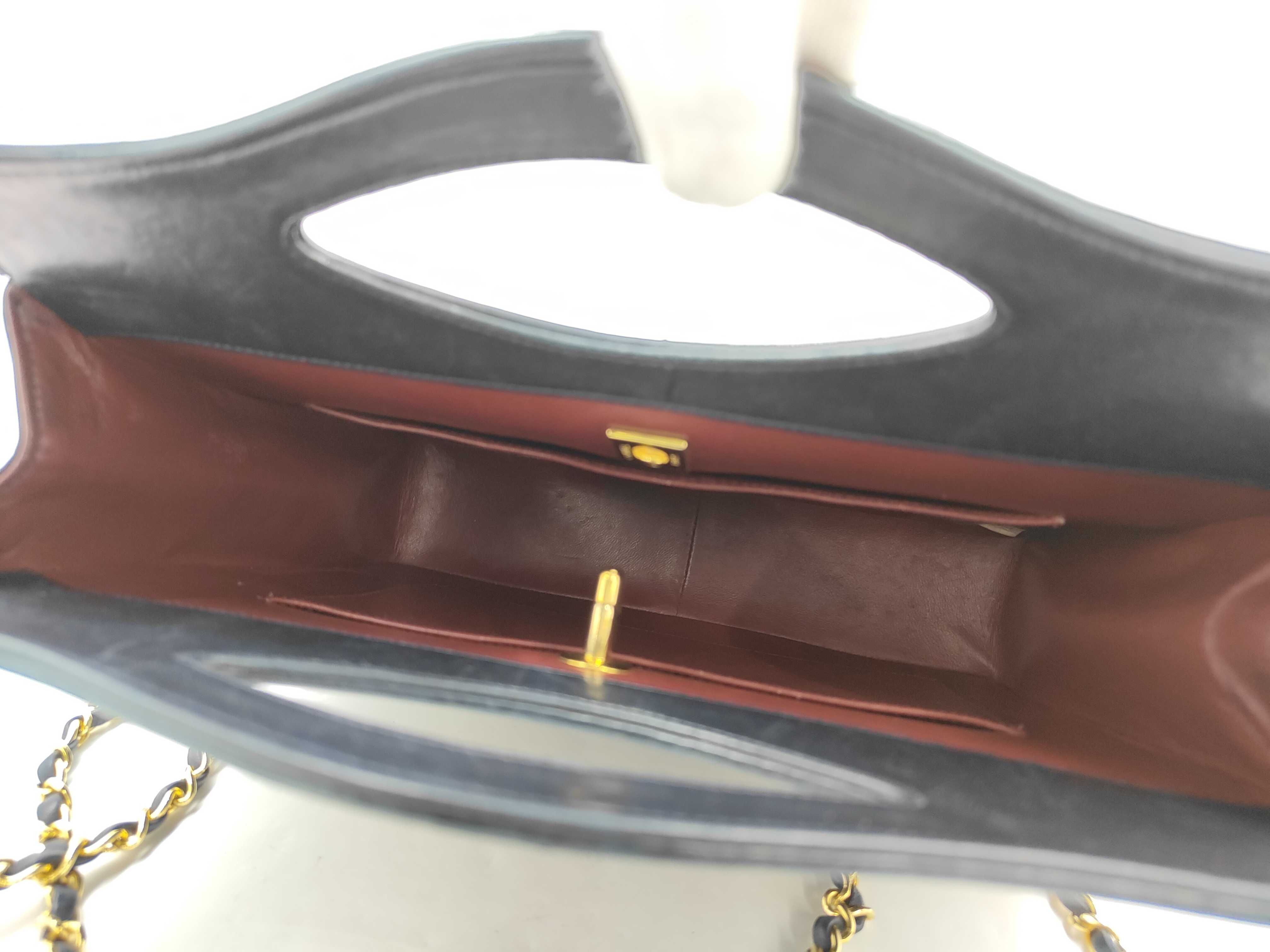 31 Vintage Lambskin Black Handbag (No. 1) — view 11