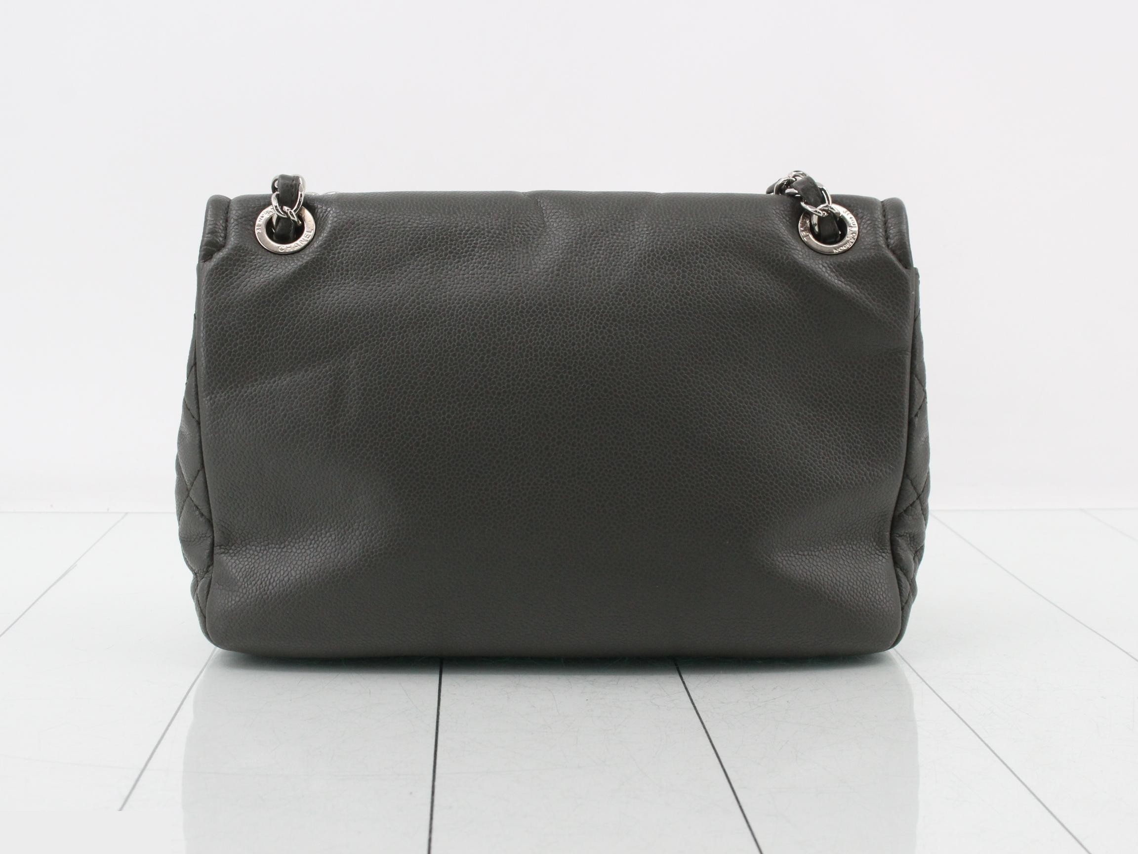 Caviar skin (bag) - Shoulder bag — view 2