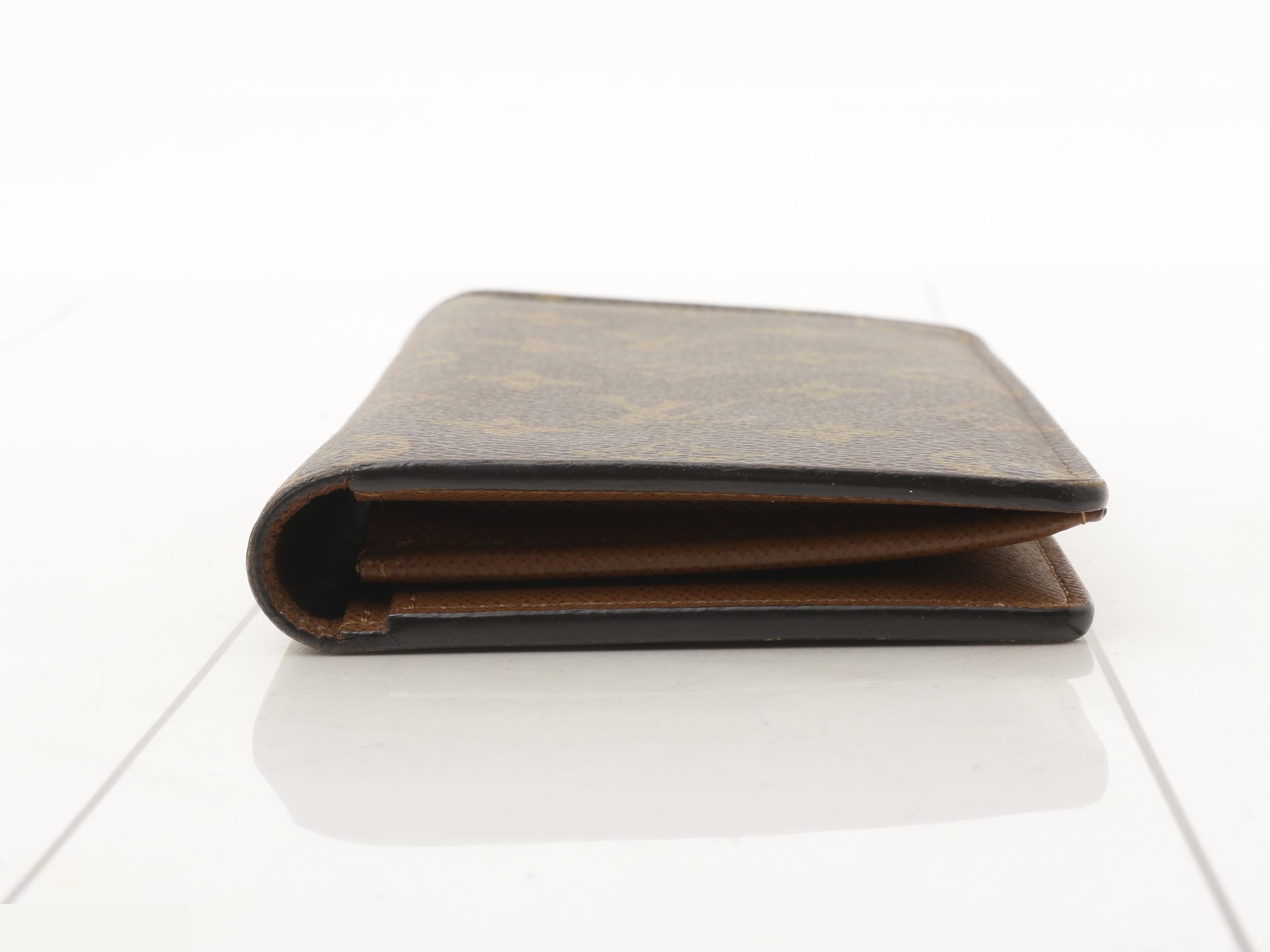 LV Monogram Wallet — view 3