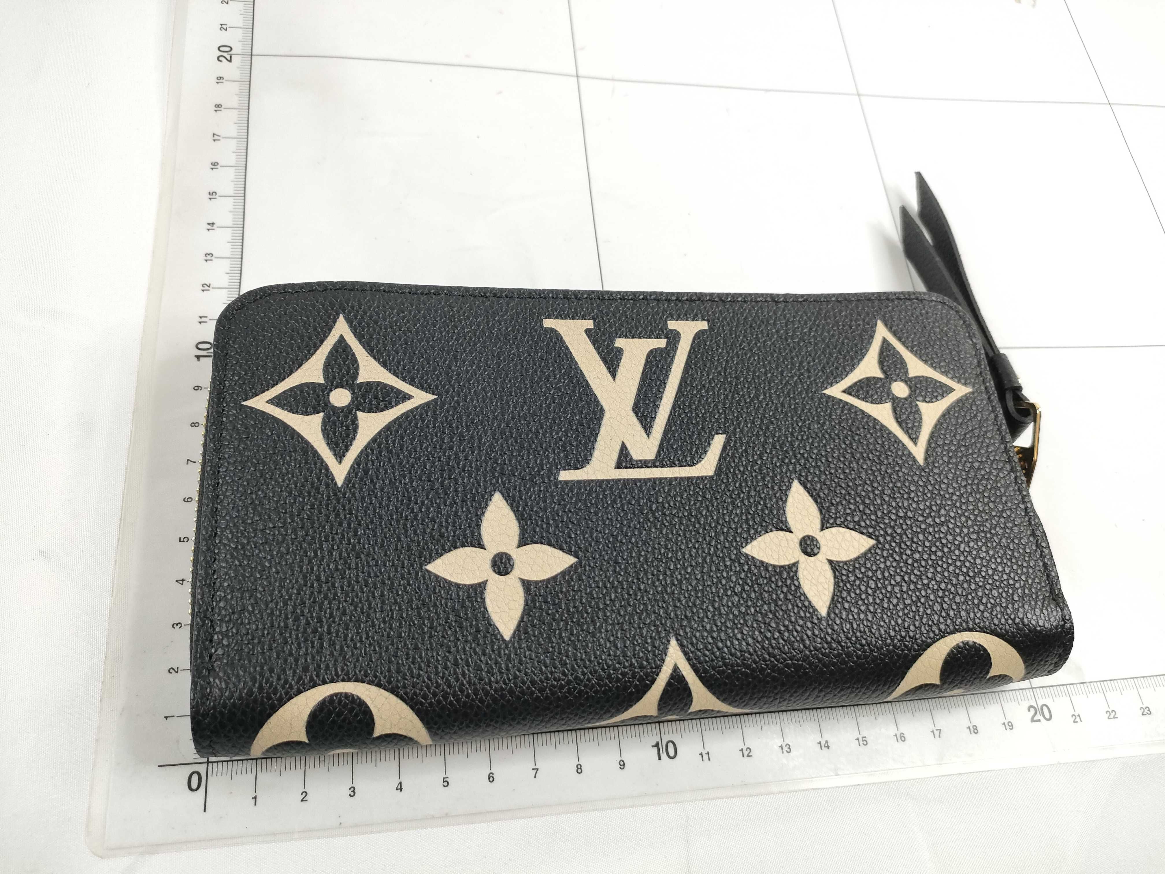 Monogram Empreinte Louis Vuitton M80481 Wallet — view 2