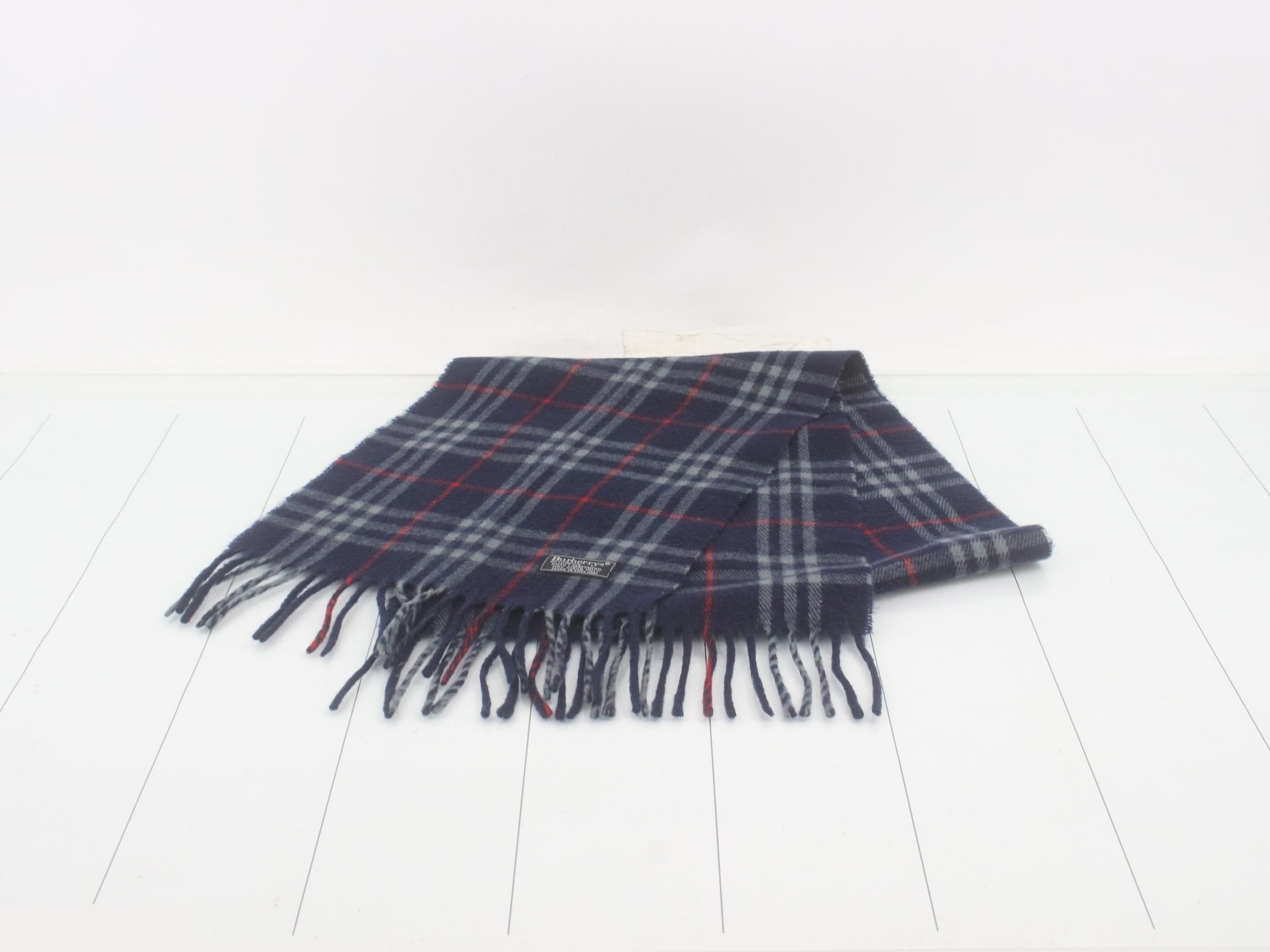 Nova Check Scarf, Navy — view 2