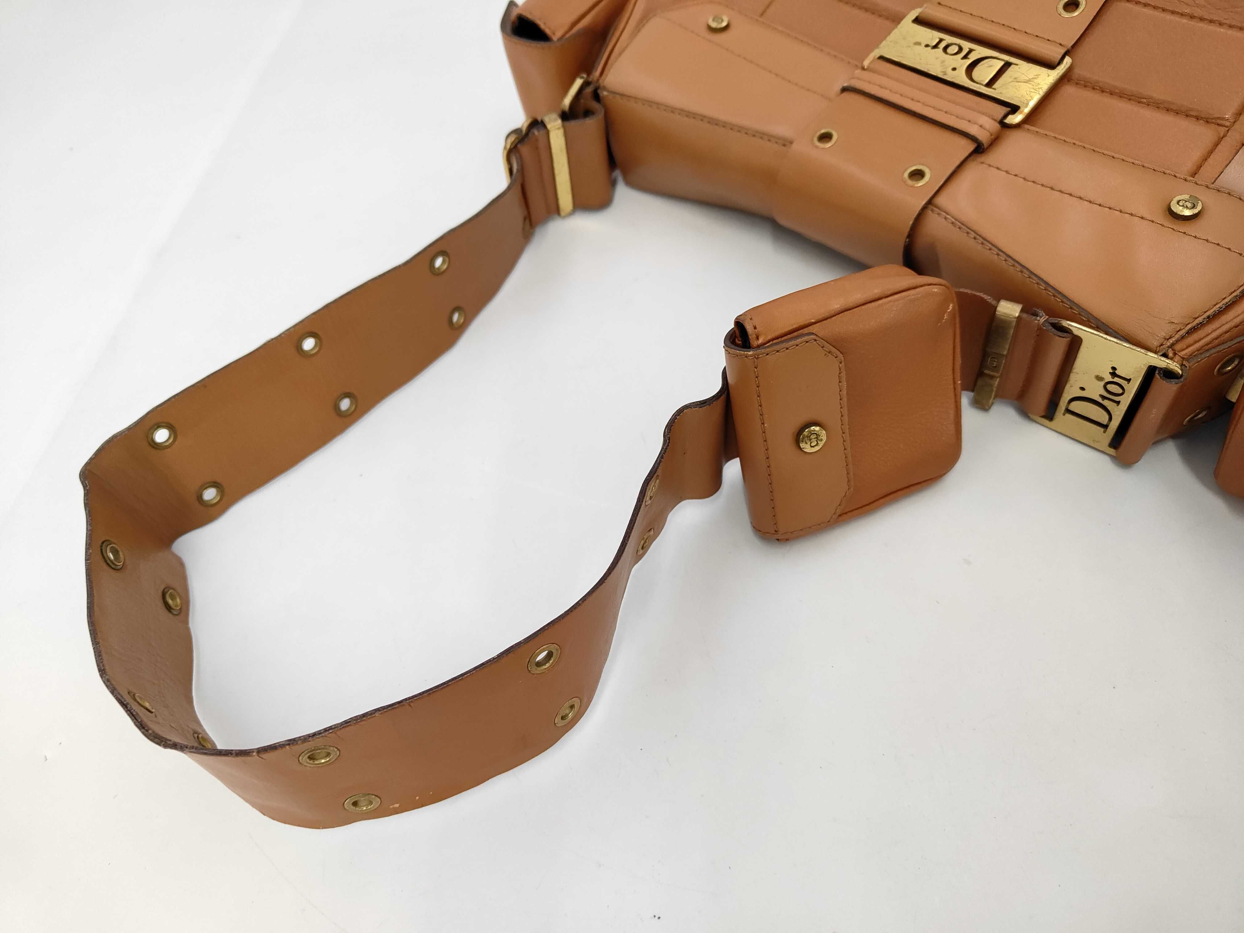 Street Chic All-Leather Shoulder Bag — view 3