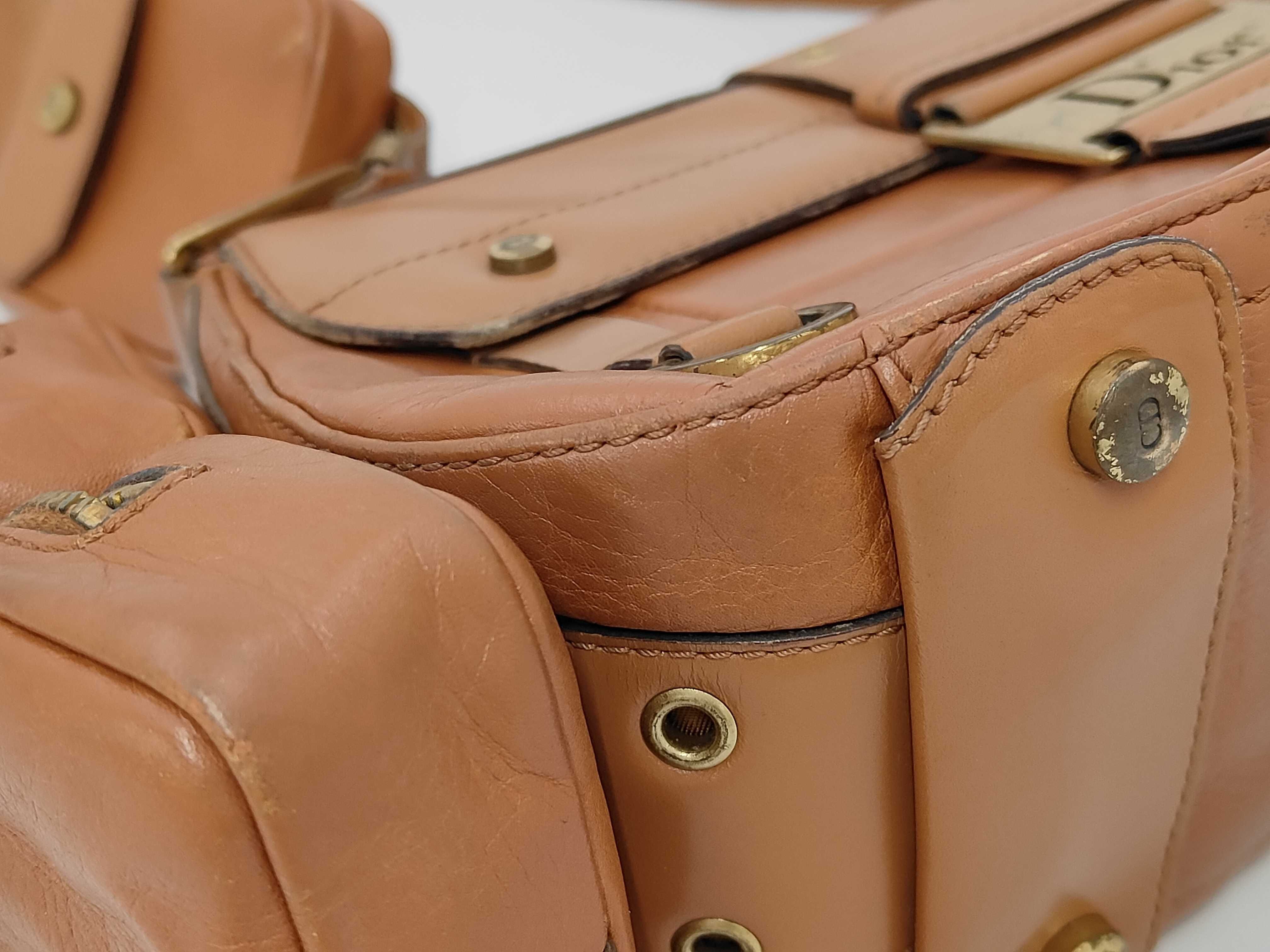 Street Chic All-Leather Shoulder Bag — view 6