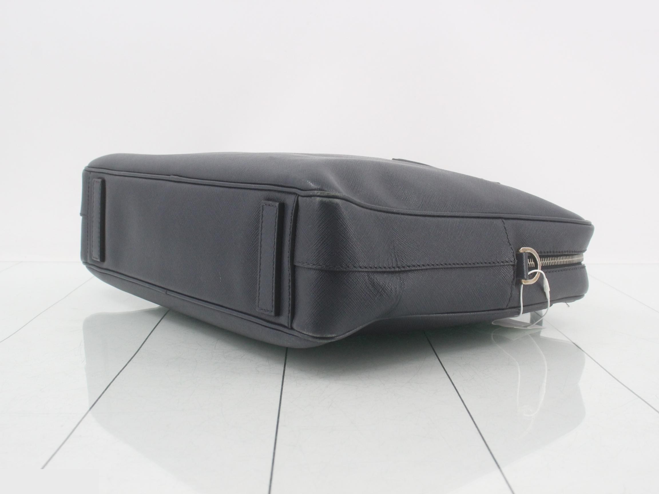 Saffiano Triangle Plate 2-Way Business Bag — view 6