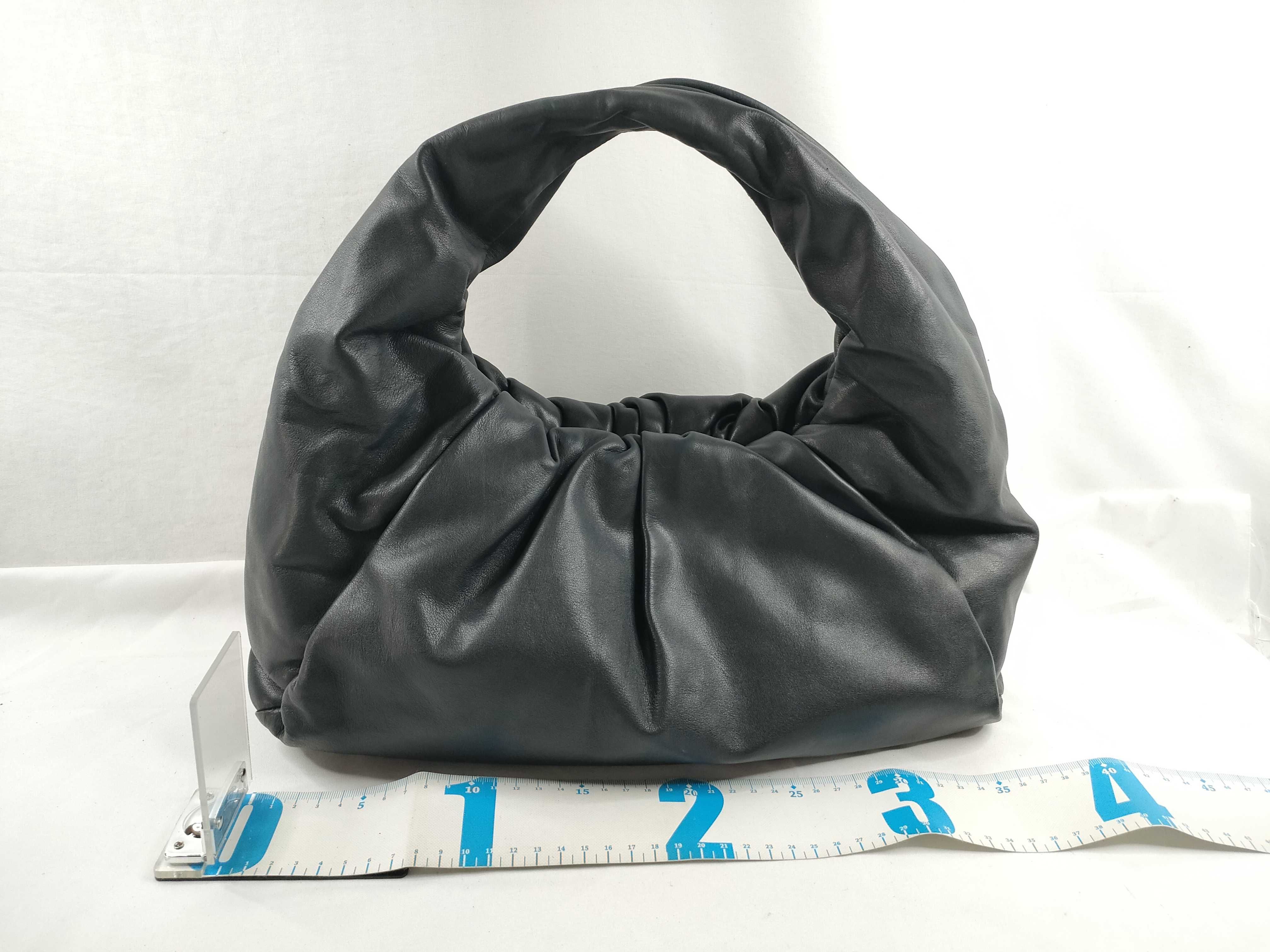 DU- The Pouch Leather Shoulder Bag Black — view 2