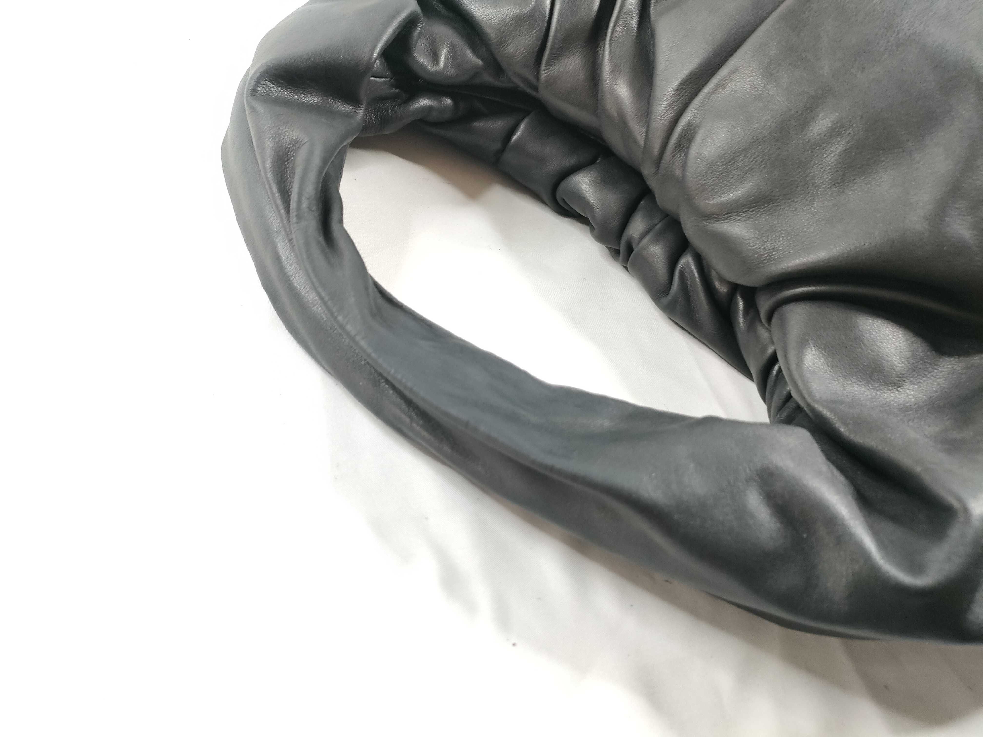 DU- The Pouch Leather Shoulder Bag Black — view 6