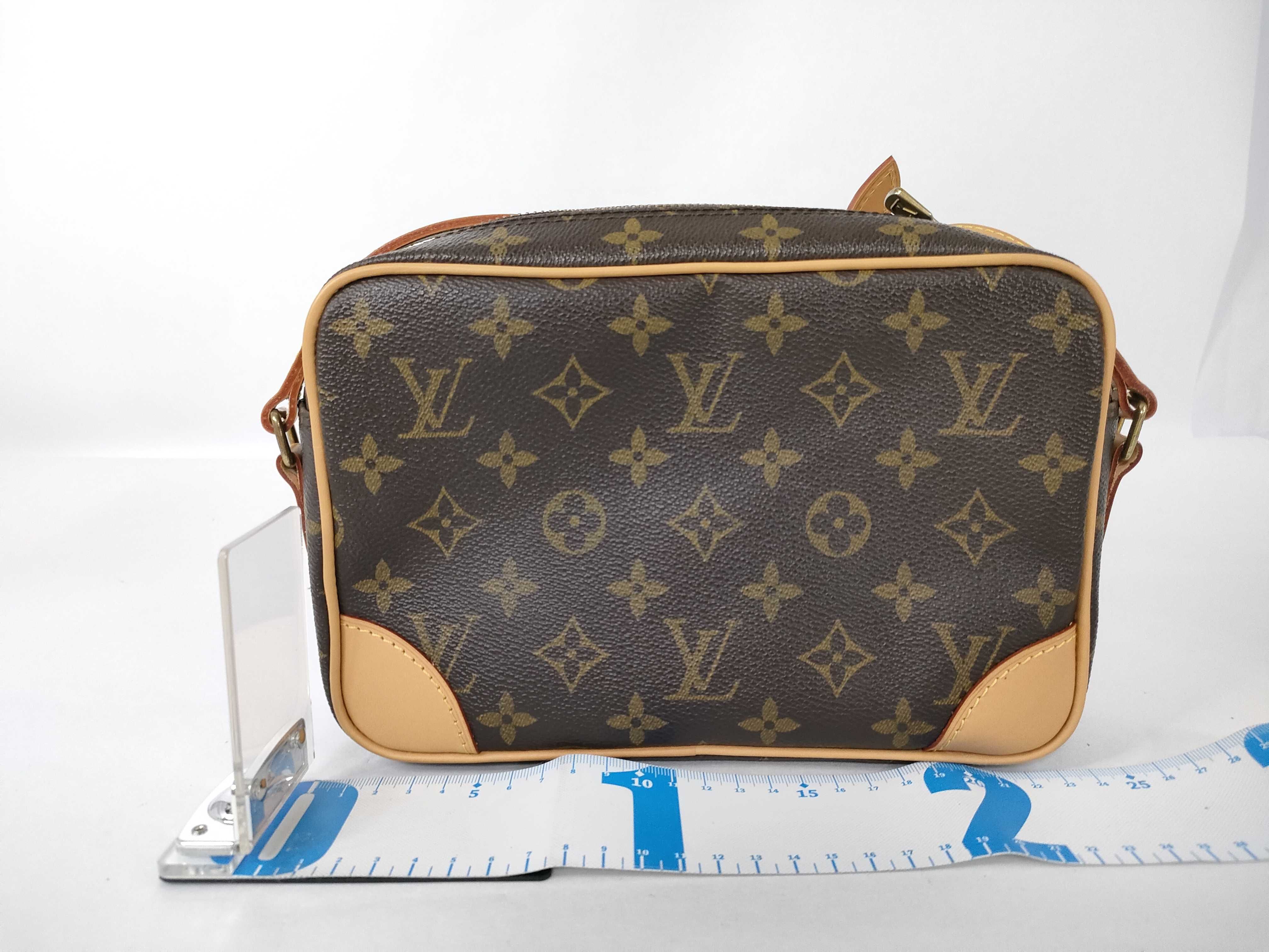 Monogram Louis Vuitton Shoulder Bag — view 2