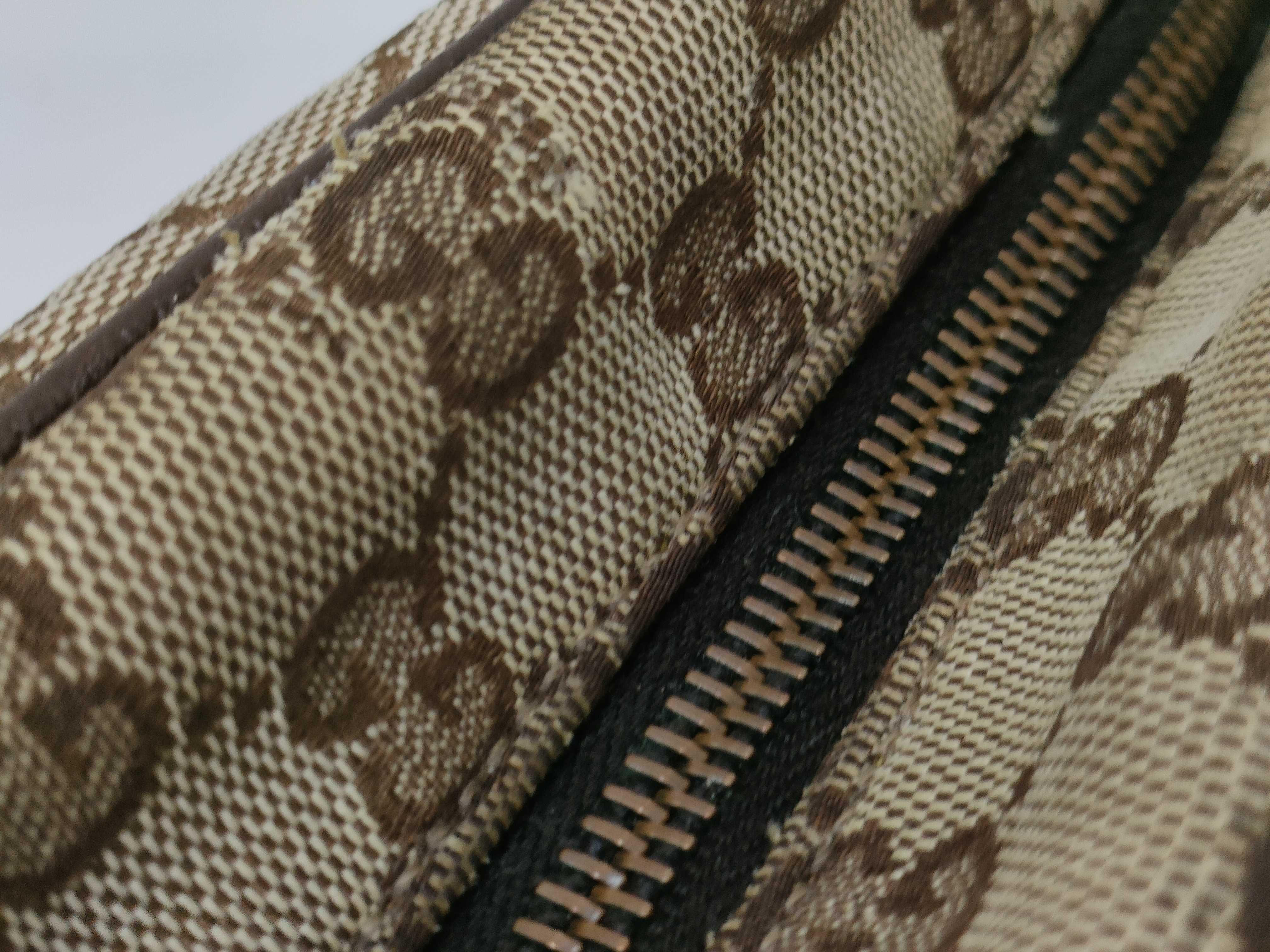 GG Canvas 122759 Shoulder Bag — view 8