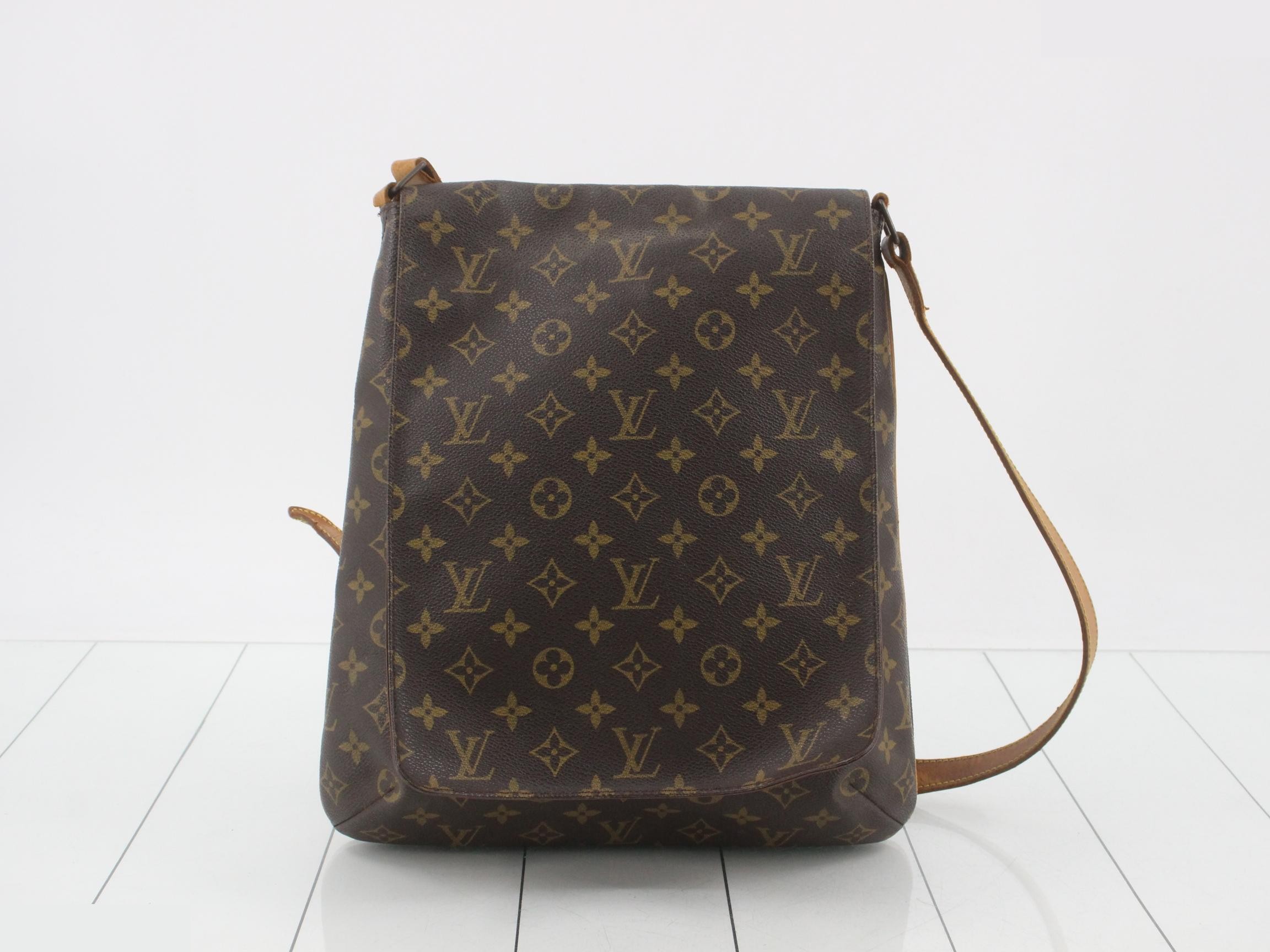 M51256 Musette