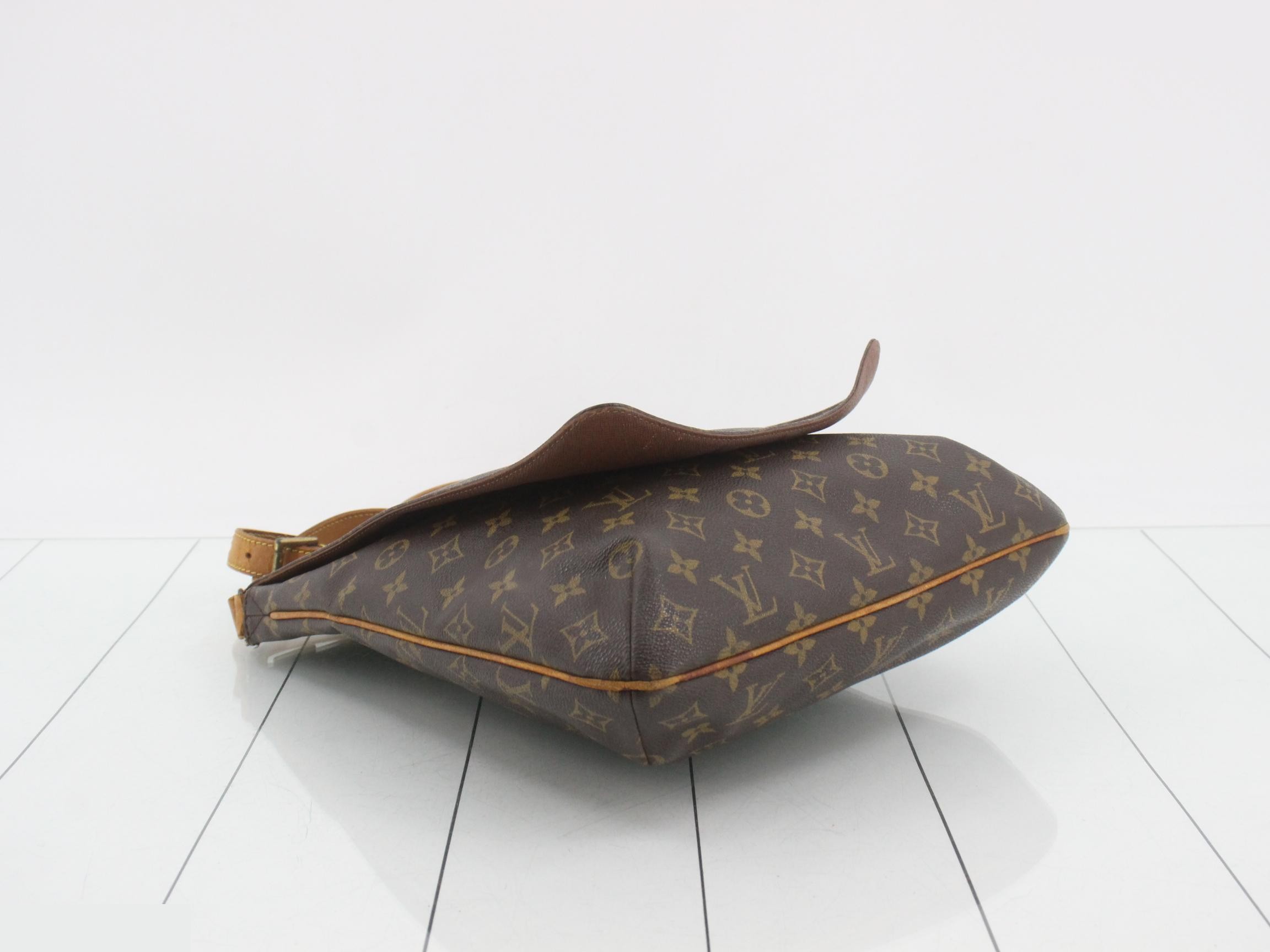 M51256 Musette — view 5