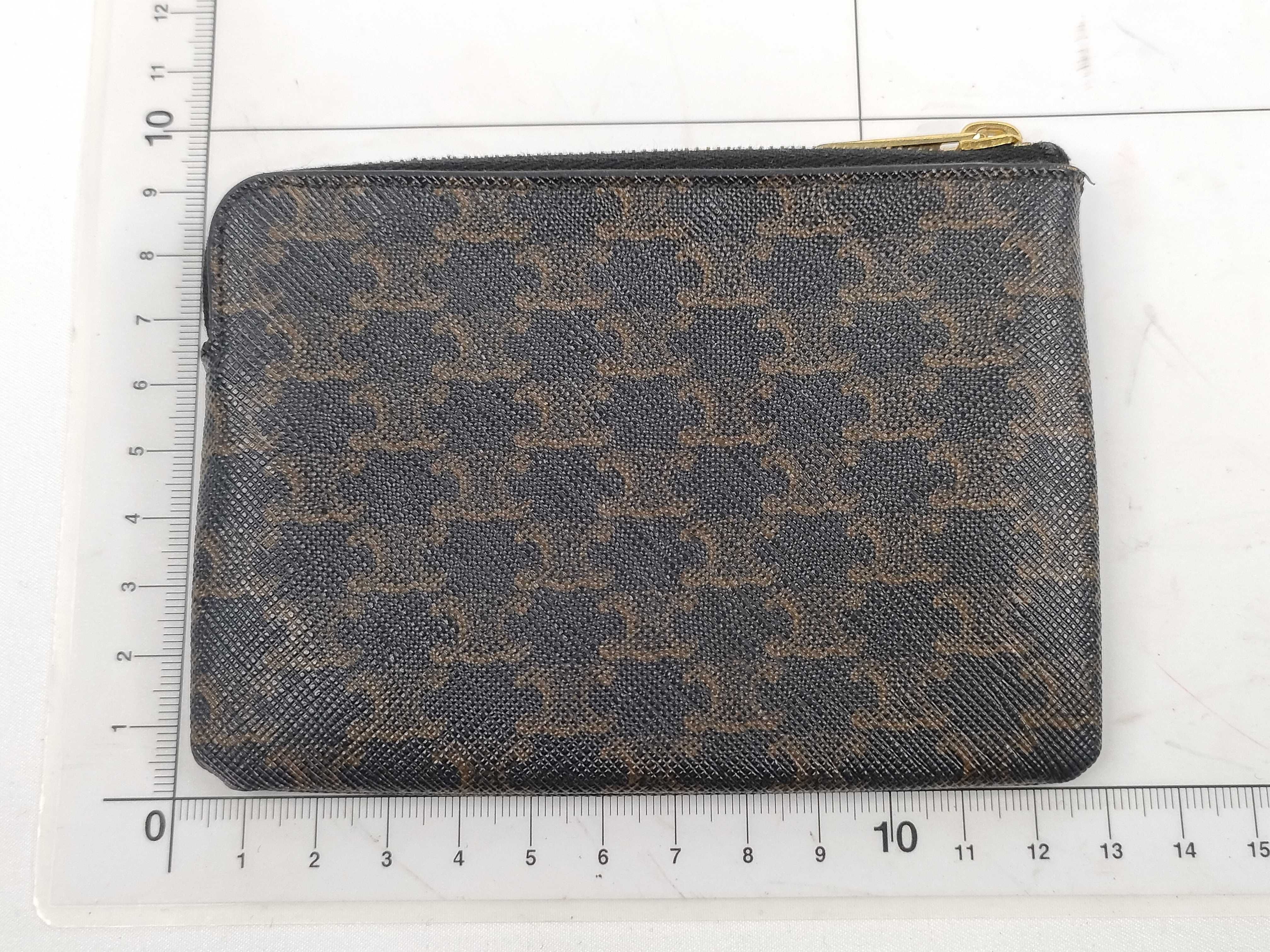 Triomphe PVC Chain Coin Case — view 2