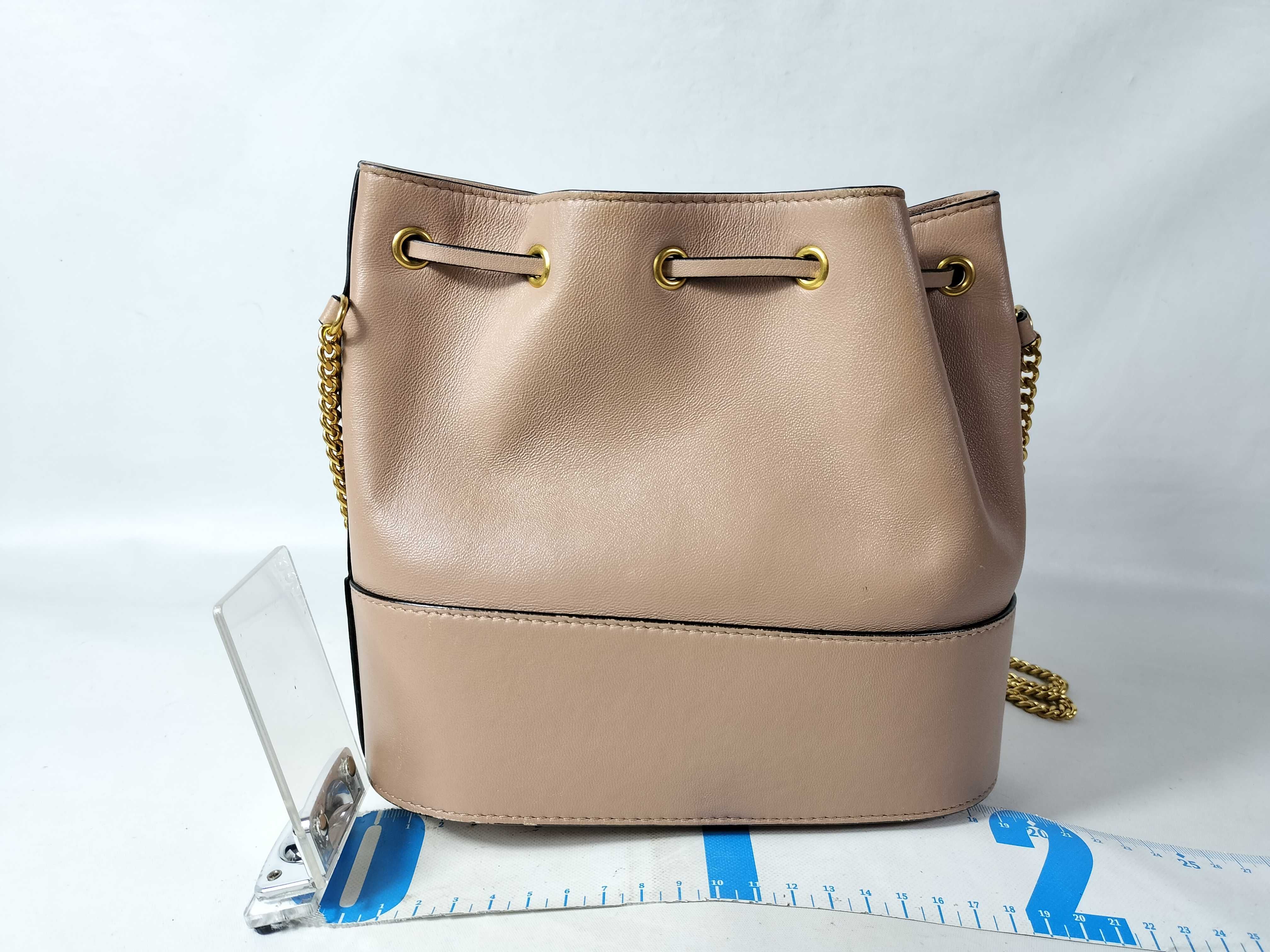V-logo Leather Chain Shoulder Bag — view 2