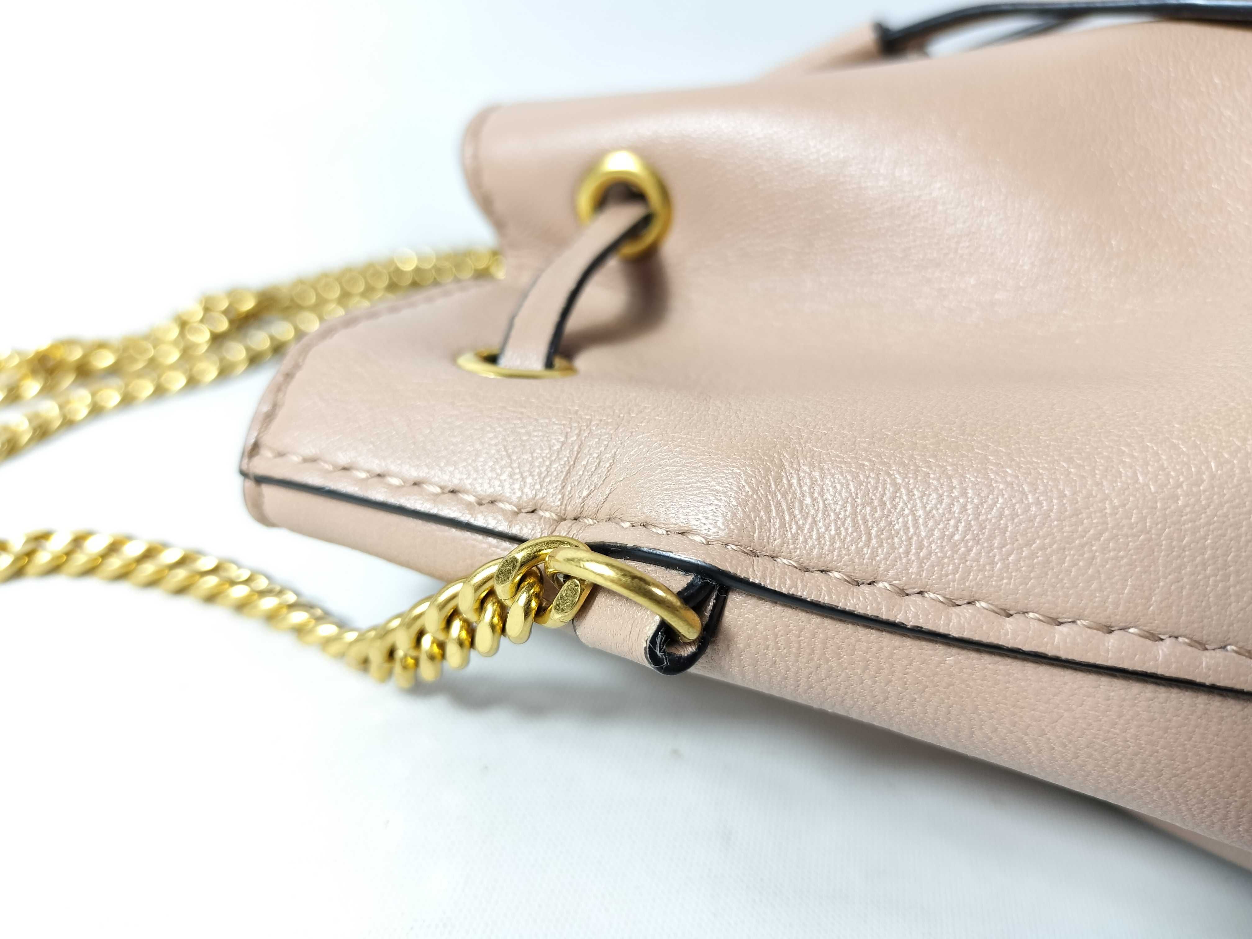 V-logo Leather Chain Shoulder Bag — view 6