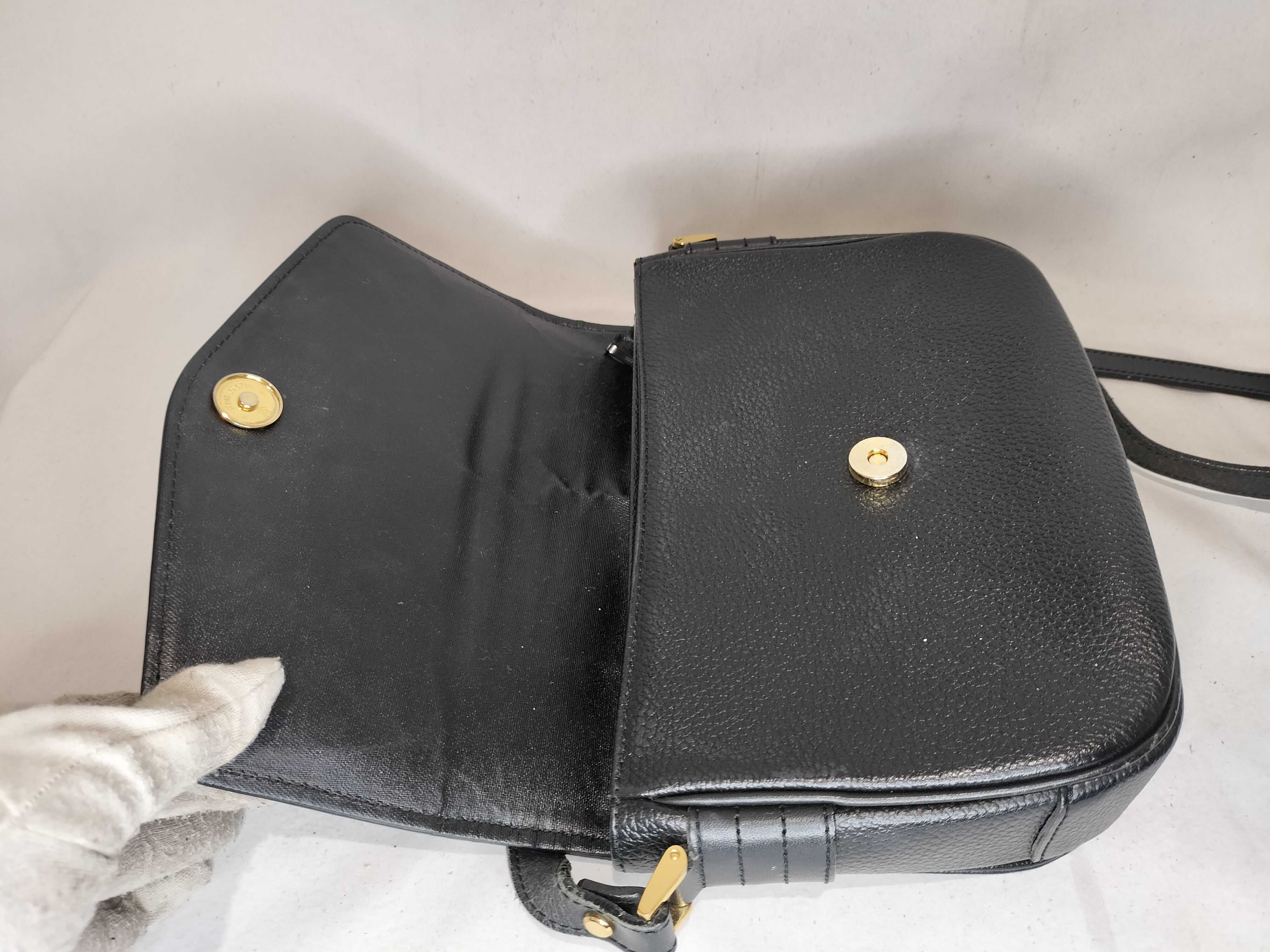 leather bag with Nova Check interior, black shoulder bag — view 9