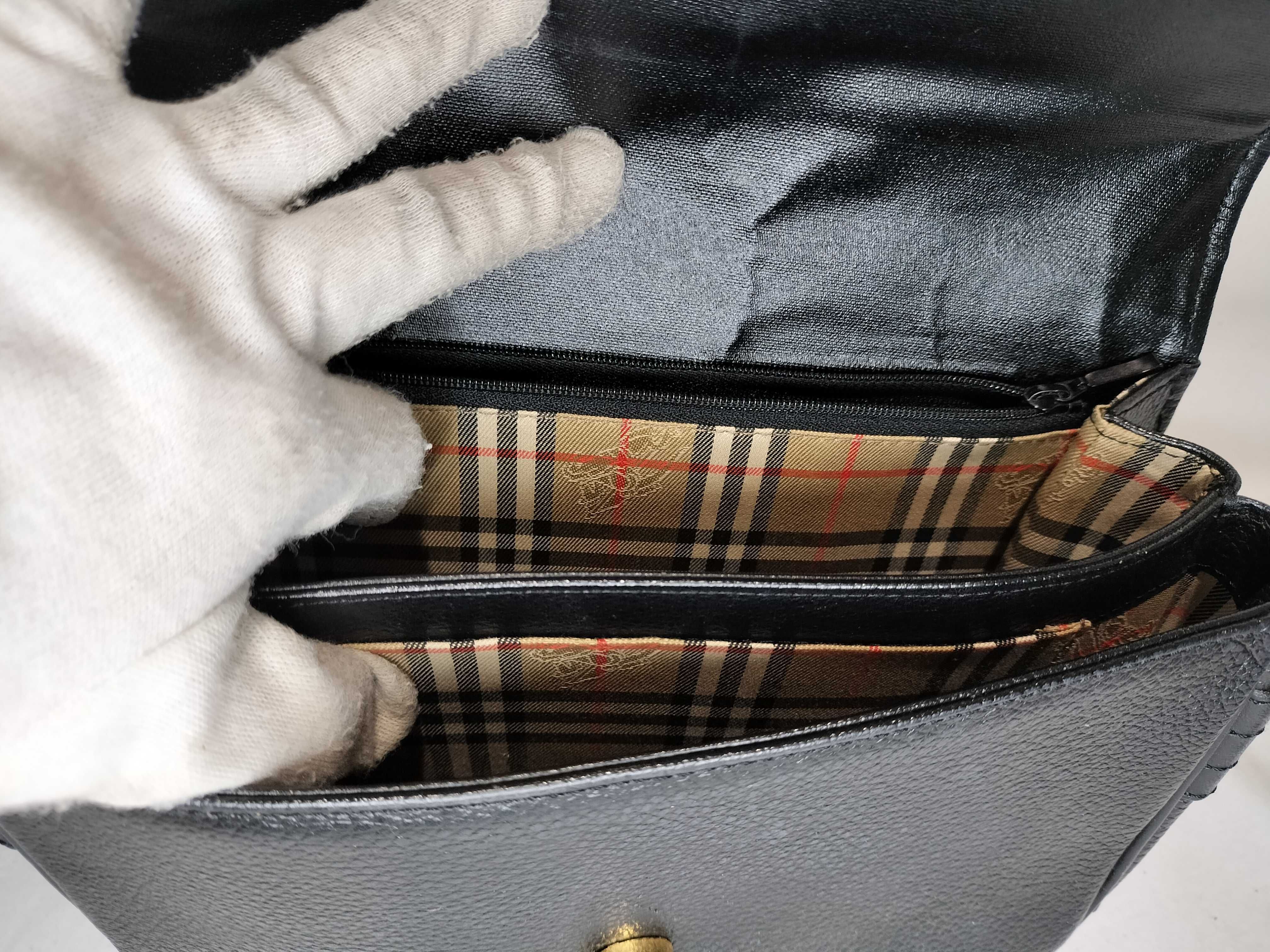 leather bag with Nova Check interior, black shoulder bag — view 10